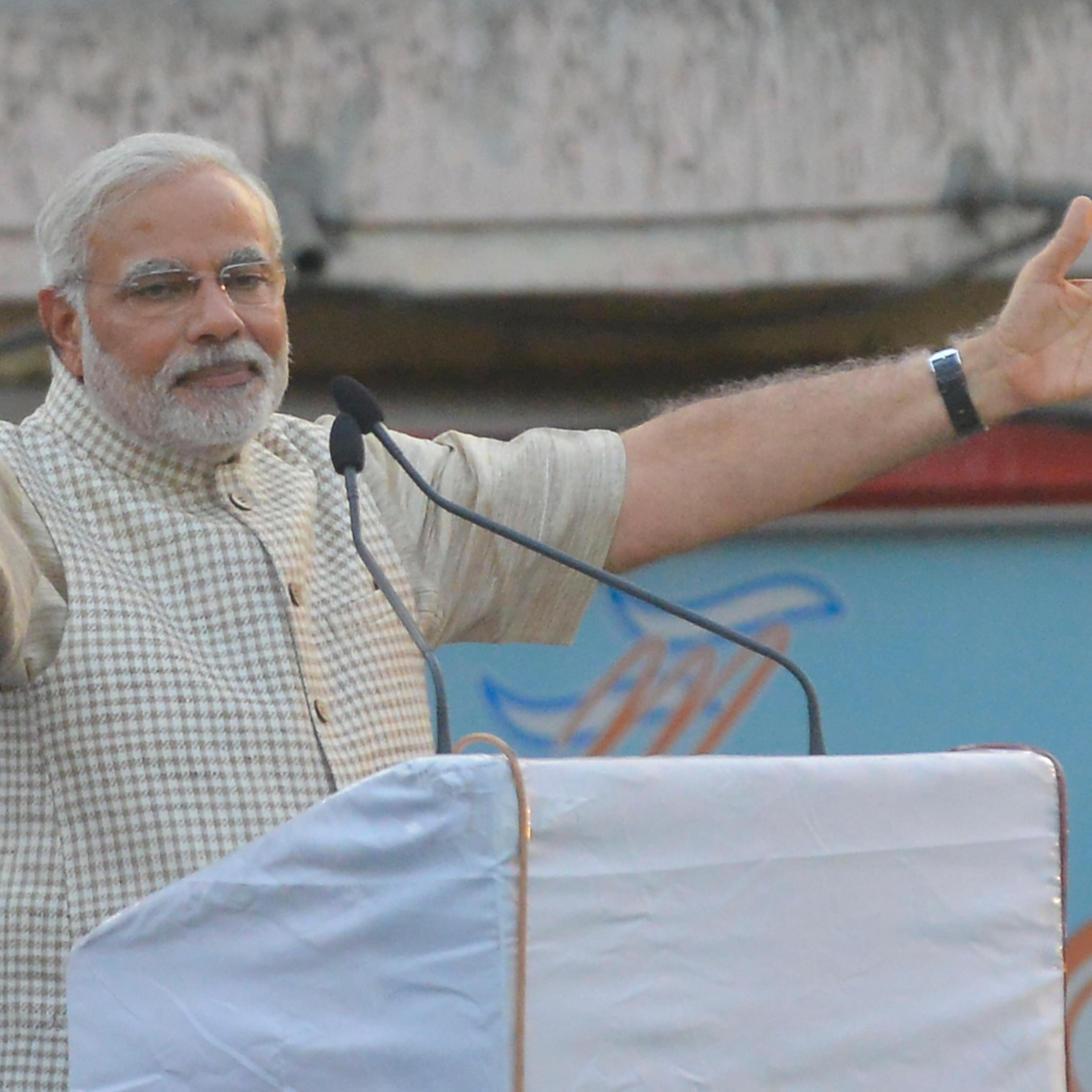 Narendra Modi addressing a rally in Vadodara