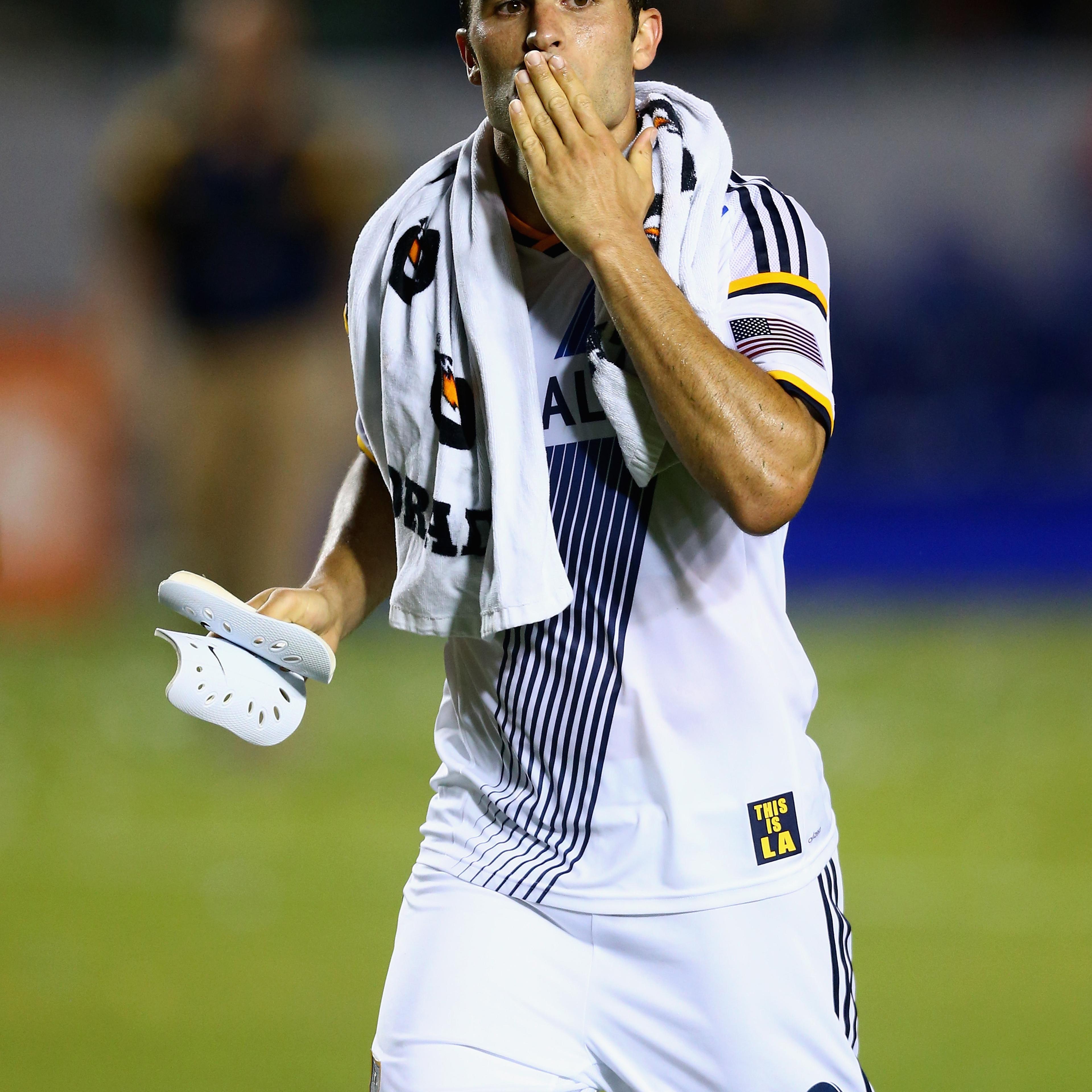 Vancouver Whitecaps v Los Angeles Galaxy