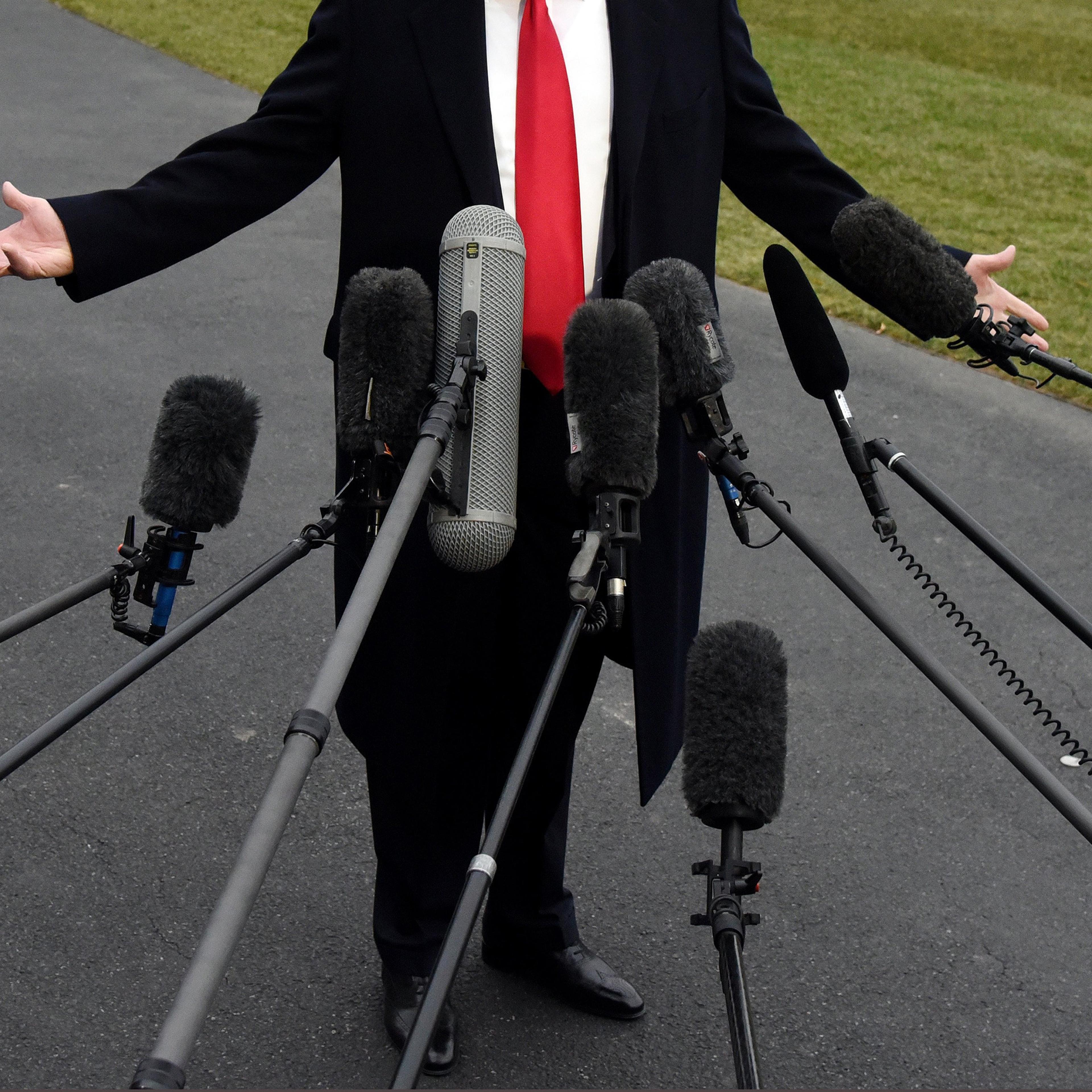 President Donald Trump in-praise-of-leaks