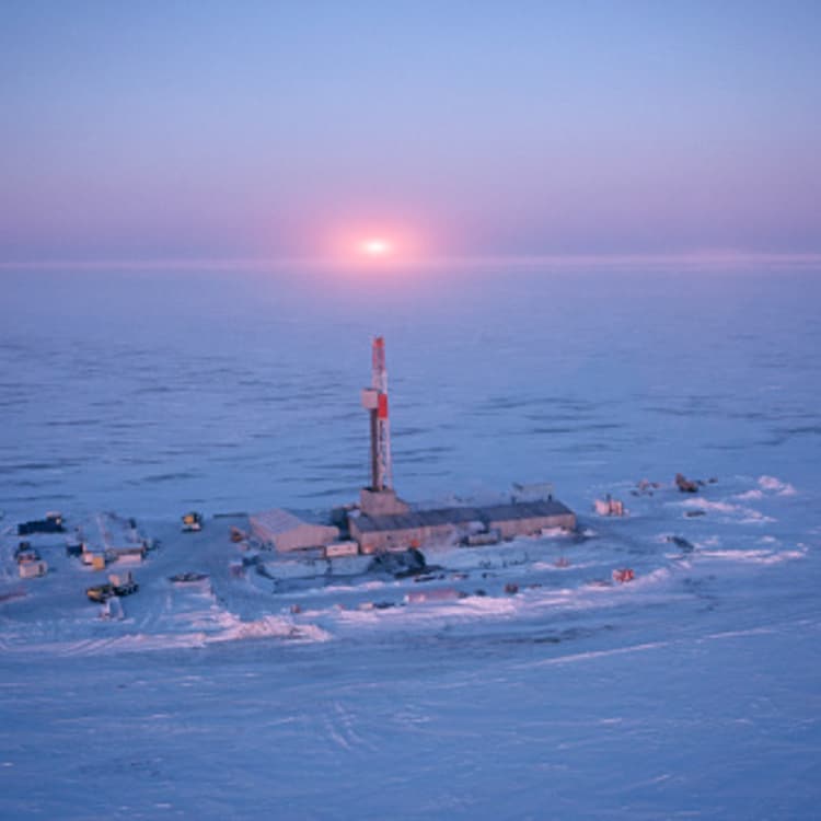 arctic-oil-rig