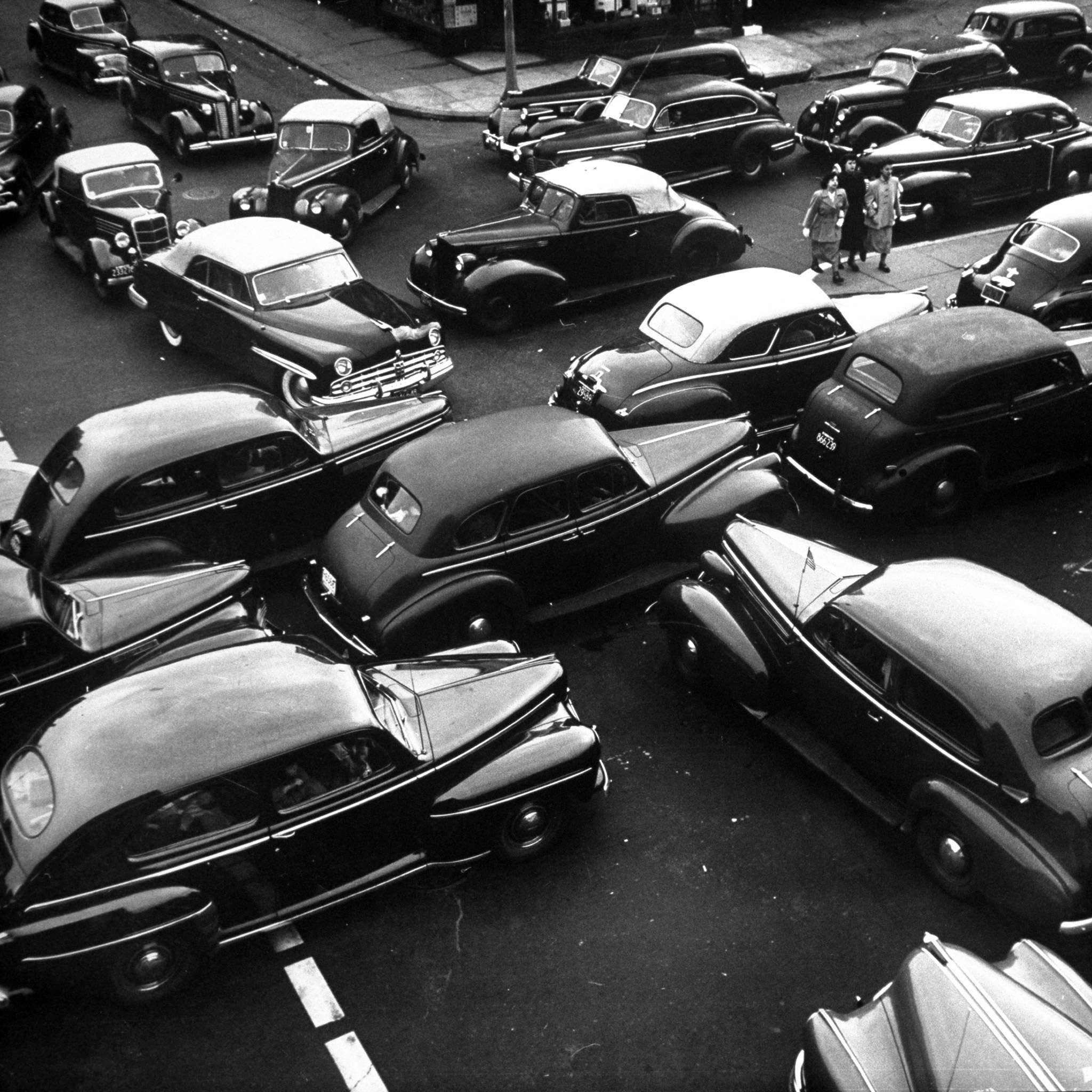 Memorial Day Weekend Traffic: See Pictures of 1949's Jams