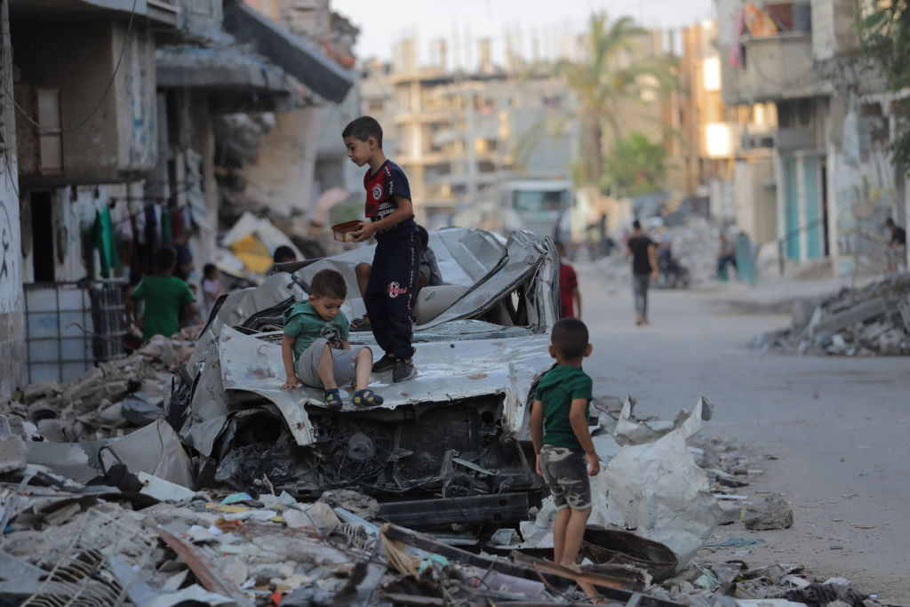 Daily life in Gaza under Israeli attacks