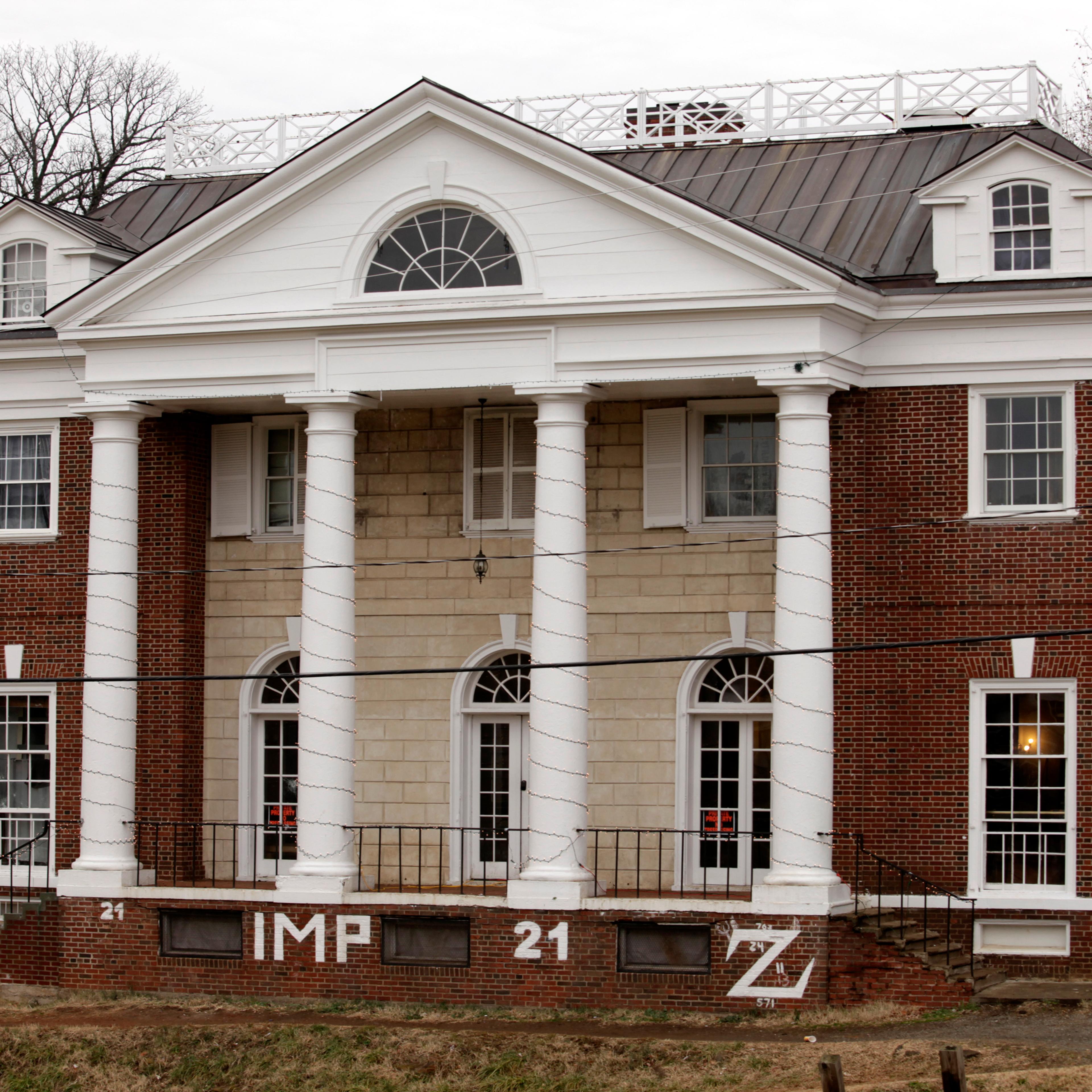 University Of Virginia Fraternity At Center Of Disputed Rolling Stone Magazine Story On Alleged Gang Rape Incident