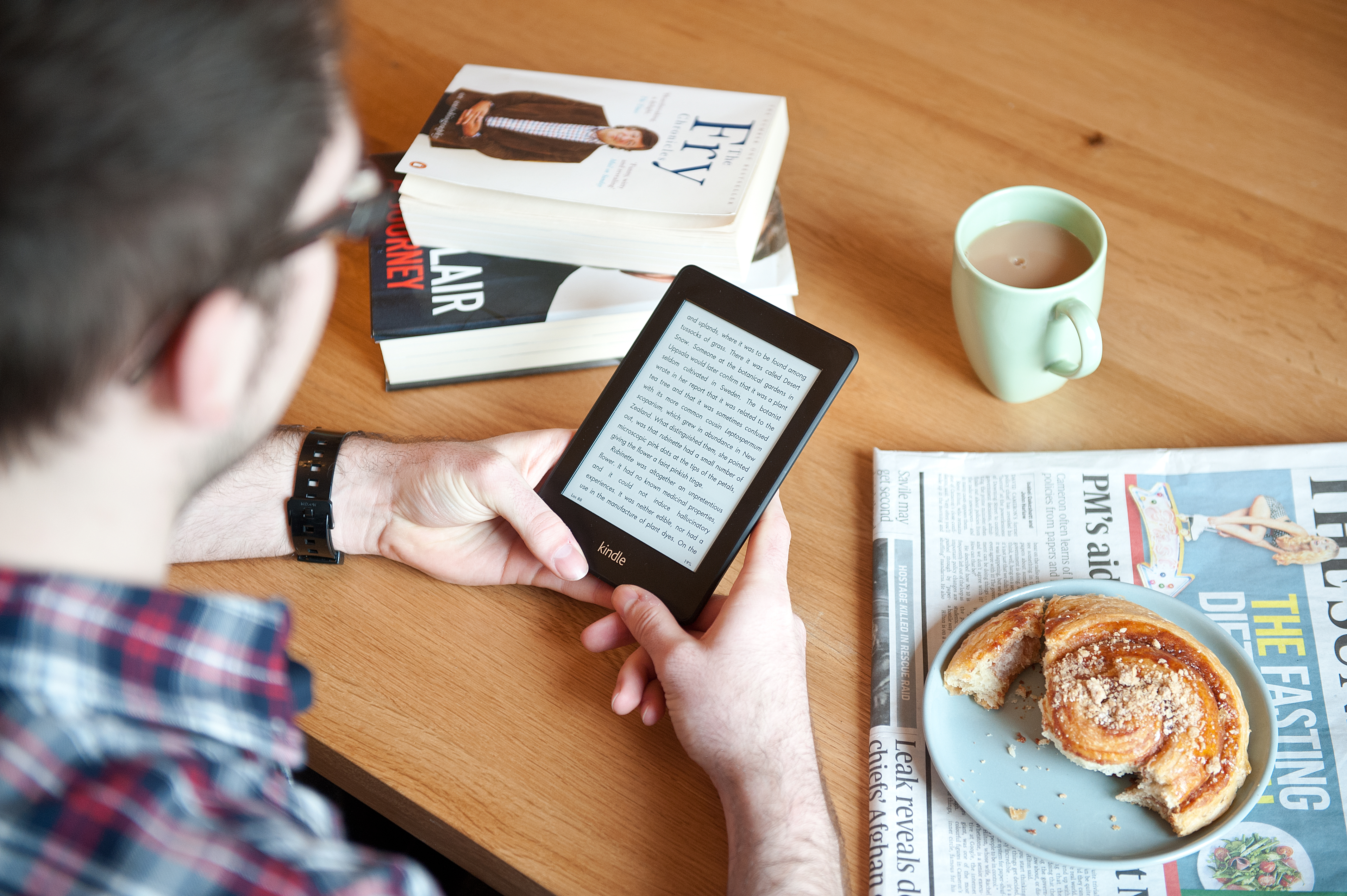 iPad, iPhone And Kindle Lifestyle Shoot