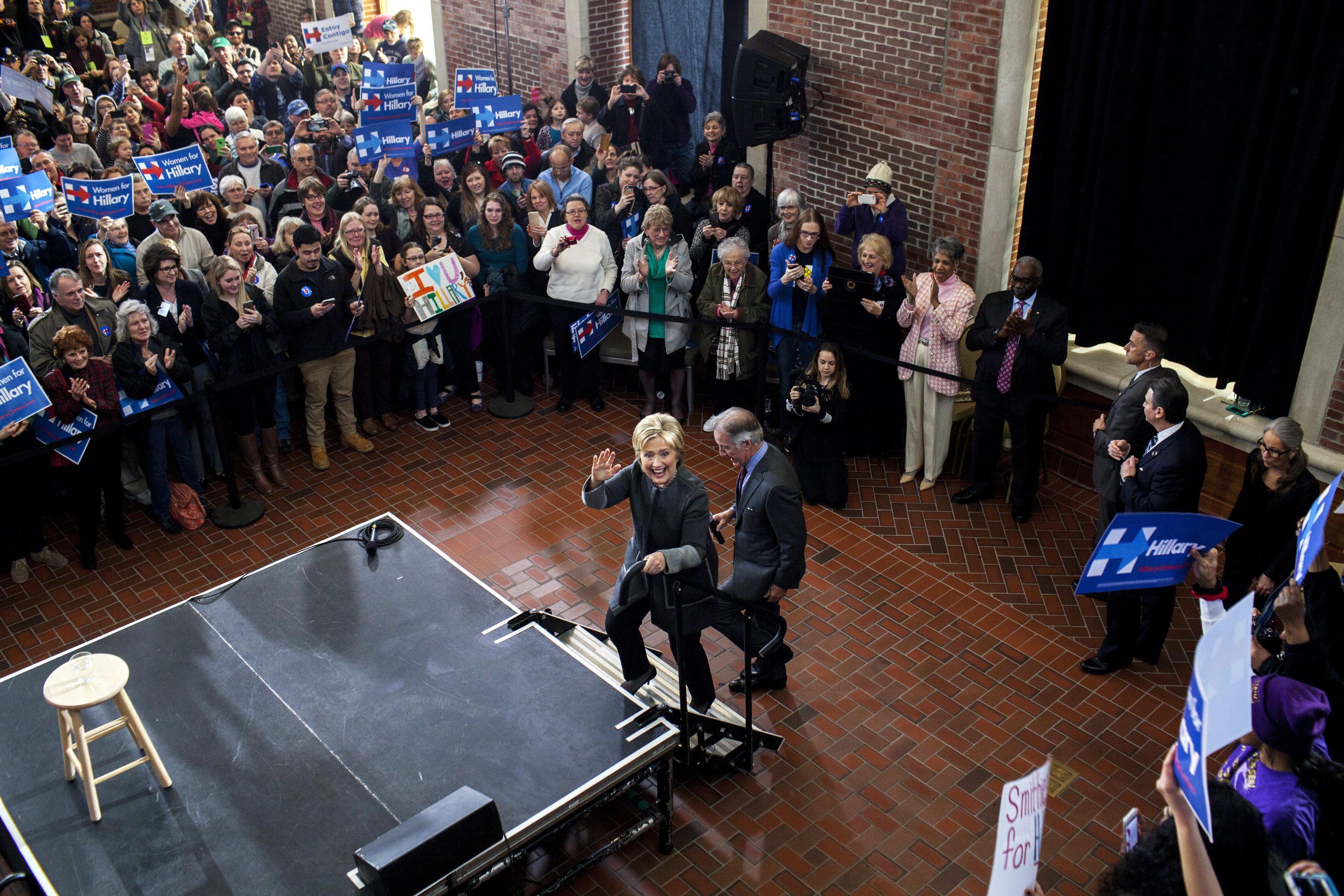 Democratic presidential candidate, former Secretary of State Hillary Clinton campaigns on Monday, Feb. 29, 2016 at the Lyman and Merrie Wood Museum of Springfield History in Springfield, Mass.