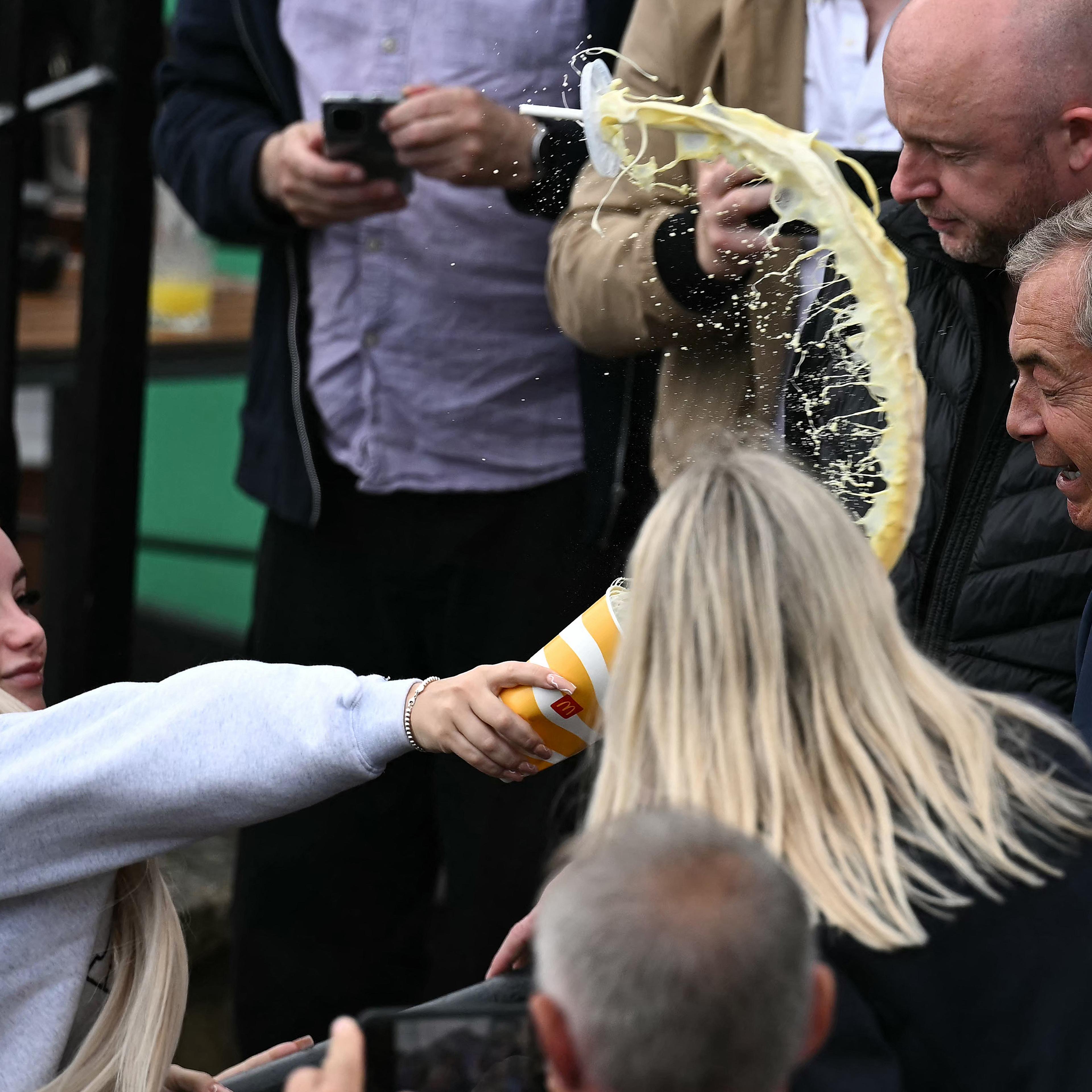TOPSHOT-BRITAIN-POLITICS-VOTE-REFORM-FARAGE