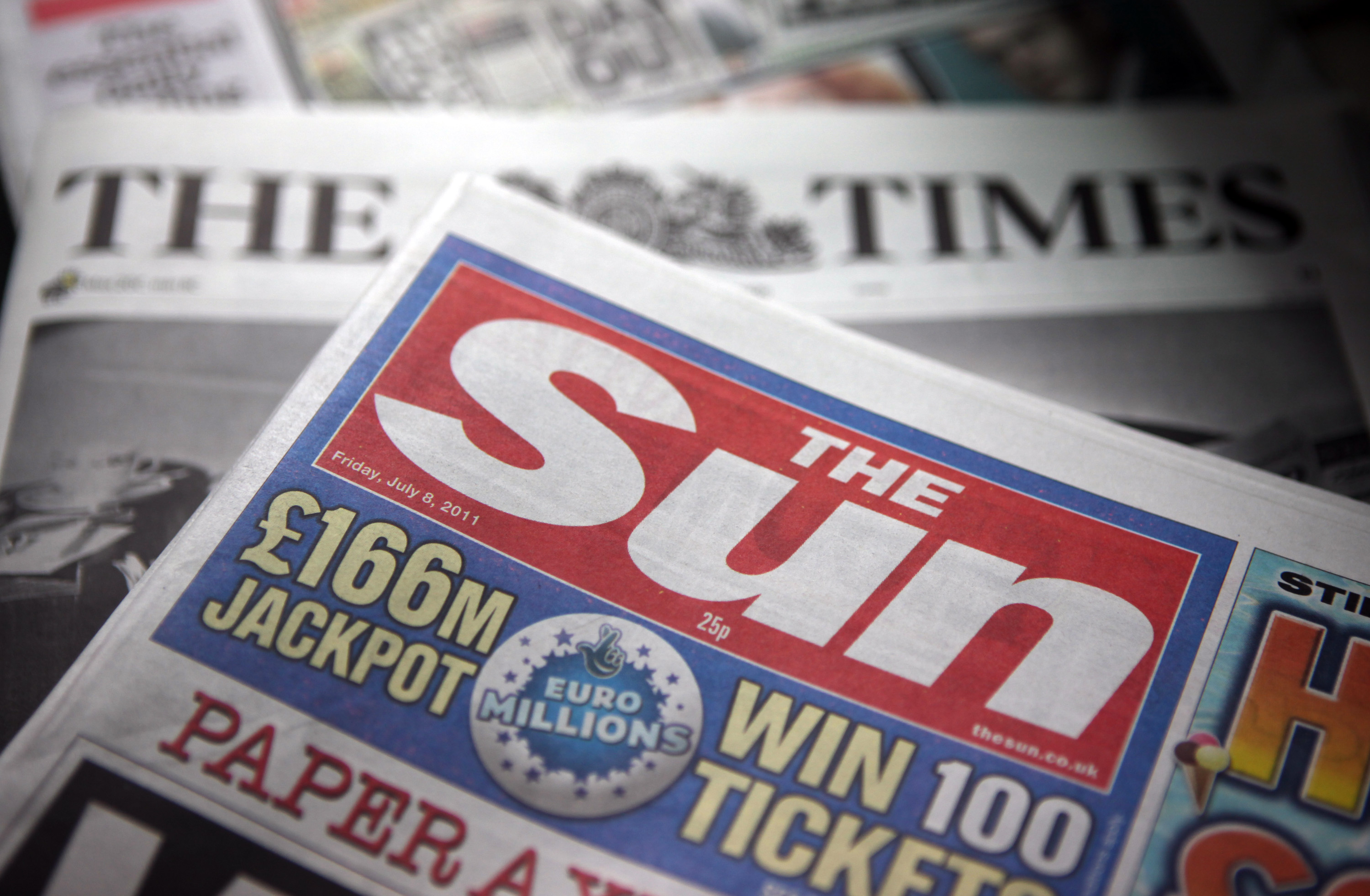 News Corp's News Of The World Tabloid Closes