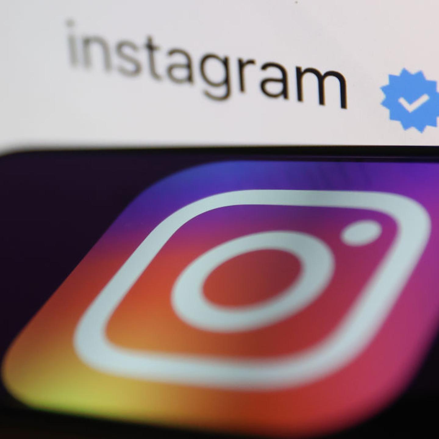 Facebook And Instagram Verification Checkmarks Photo Illustrations