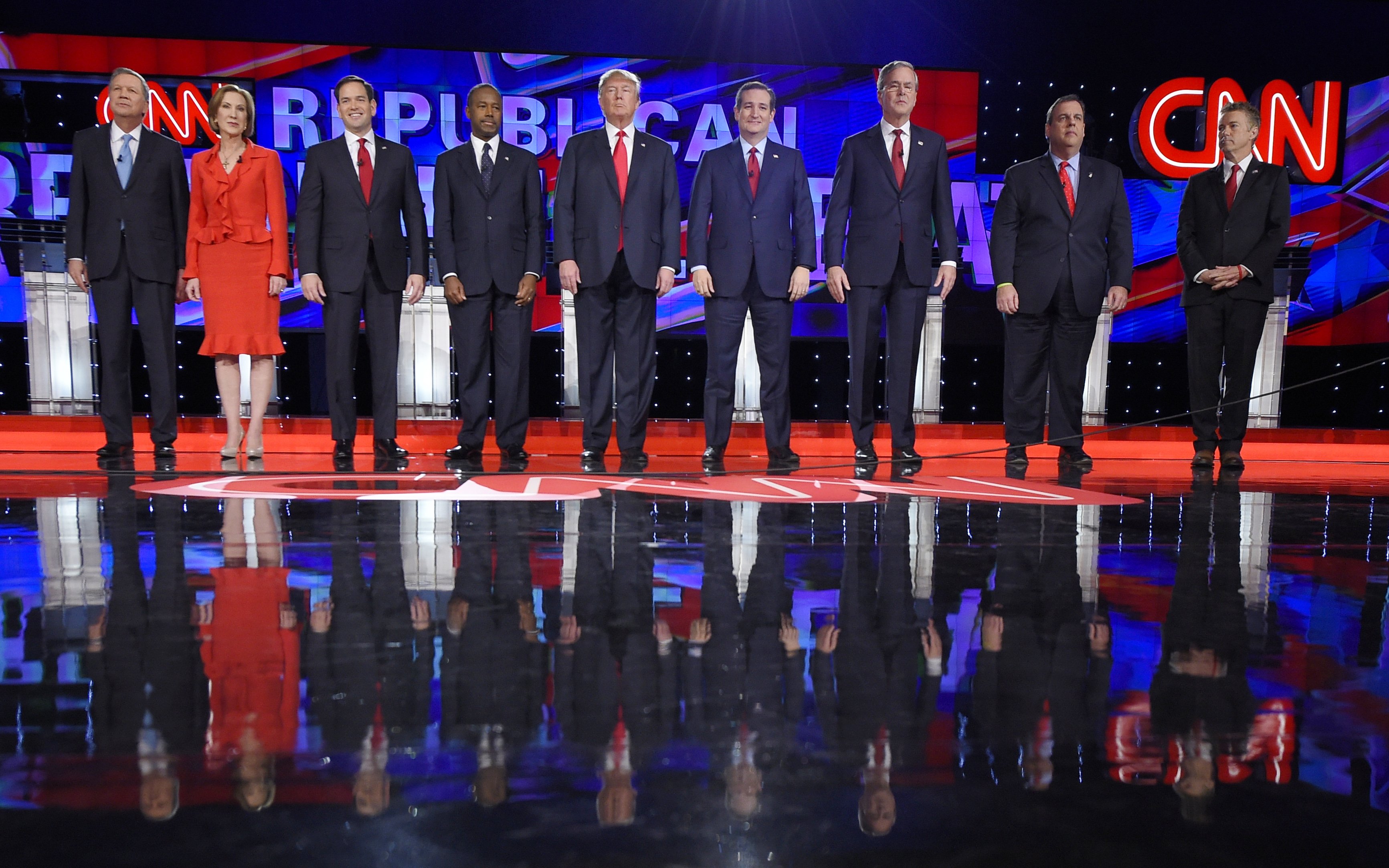 Republican presidential candidates, from left, John Kasich, Carly Fiorina, Marco Rubio, Ben Carson, Donald Trump, Ted Cruz, Jeb Bush, Chris Christie and Rand Paul take the stage during the Republican presidential debate at the Venetian Hotel & Casino on 