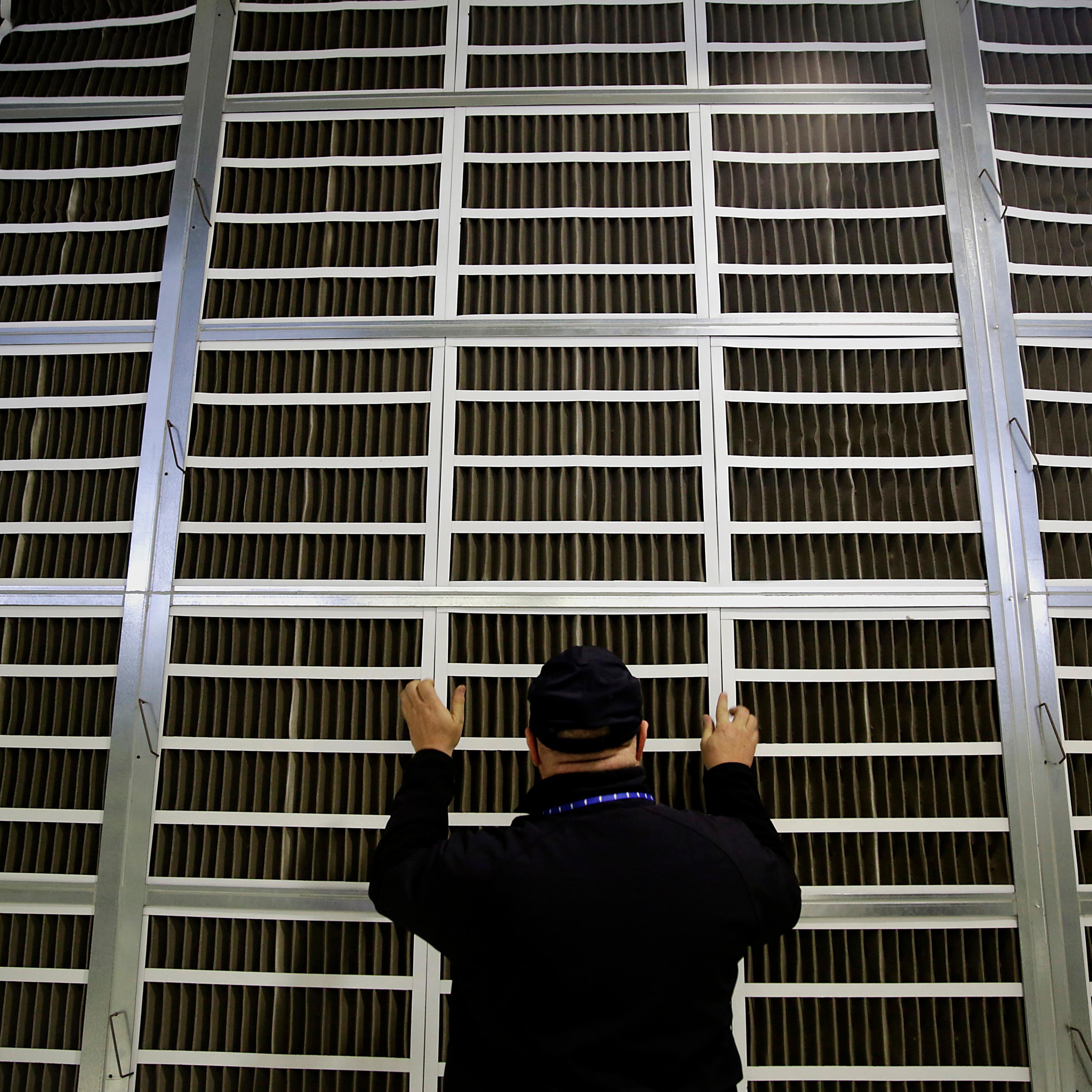Operations Inside The Facebook Data Center