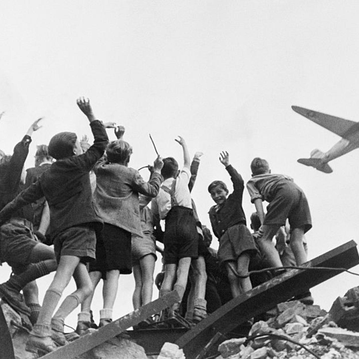 Berlin Children Cheering Airlift Plane