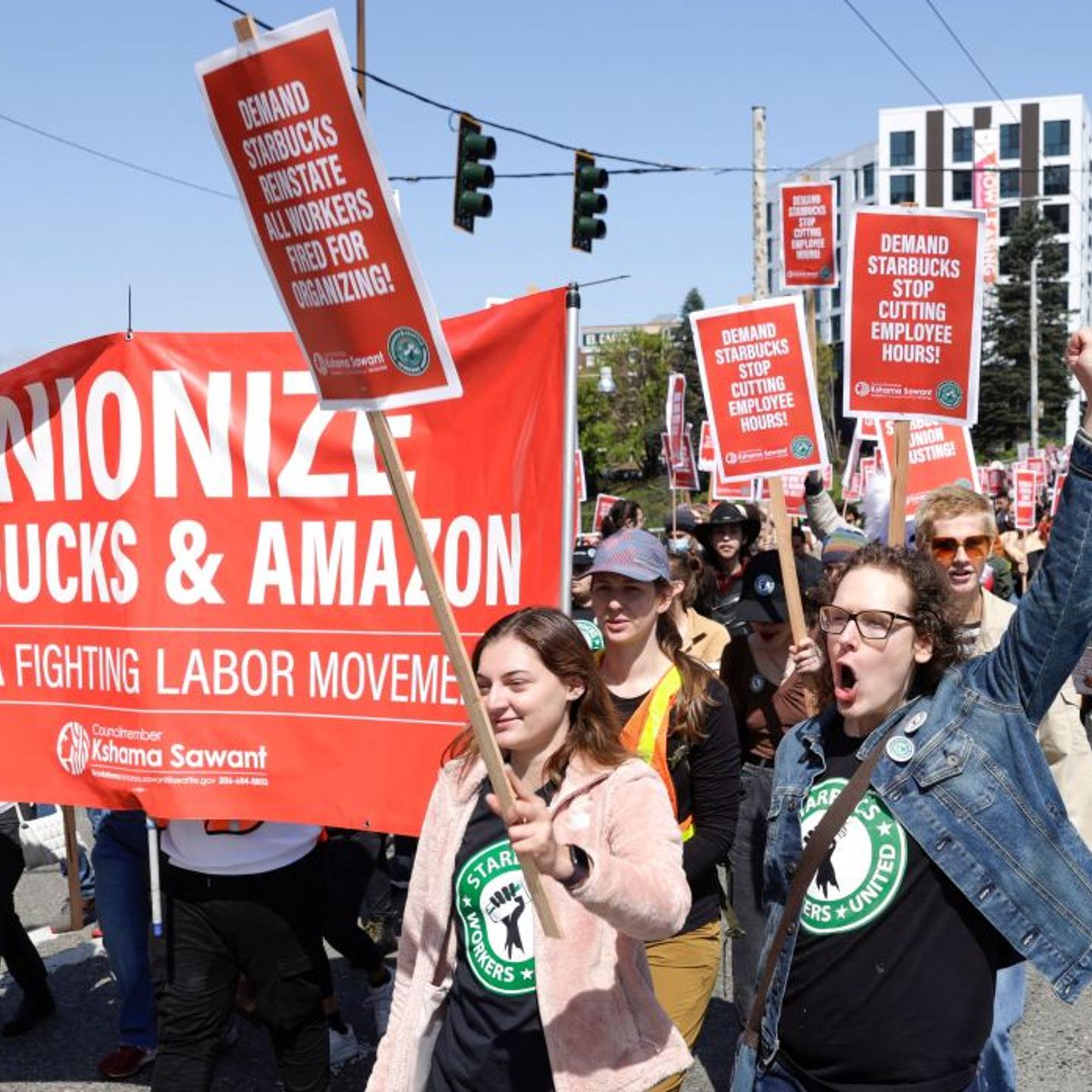 US-ECONOMY-UNION-STARBUCKS