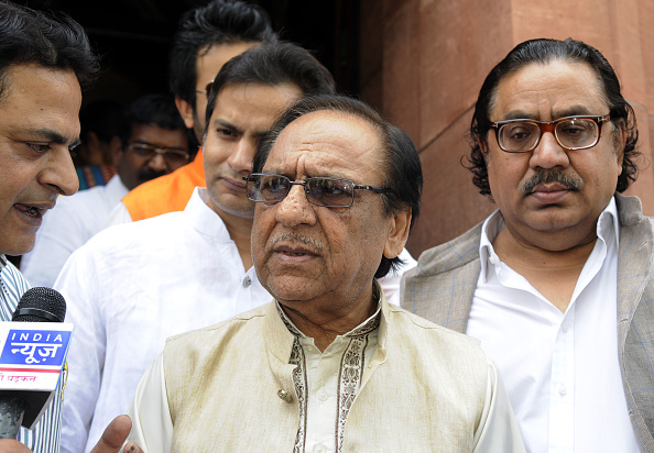 Pakistani Singer Ghulam Ali Meets Prime Minister Narendra Modi