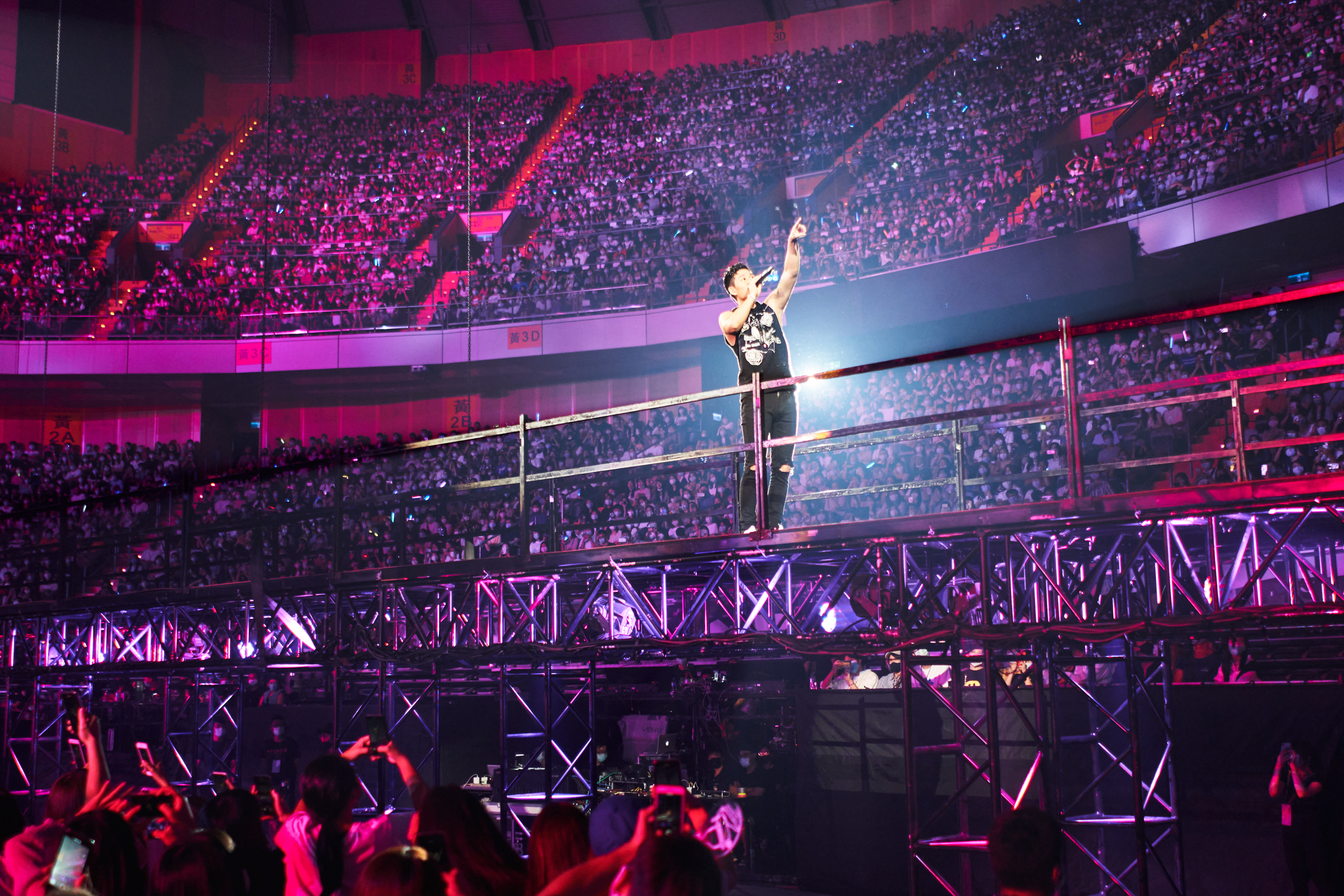 What It's Like to Attend a Concert in Taiwan During COVID-19