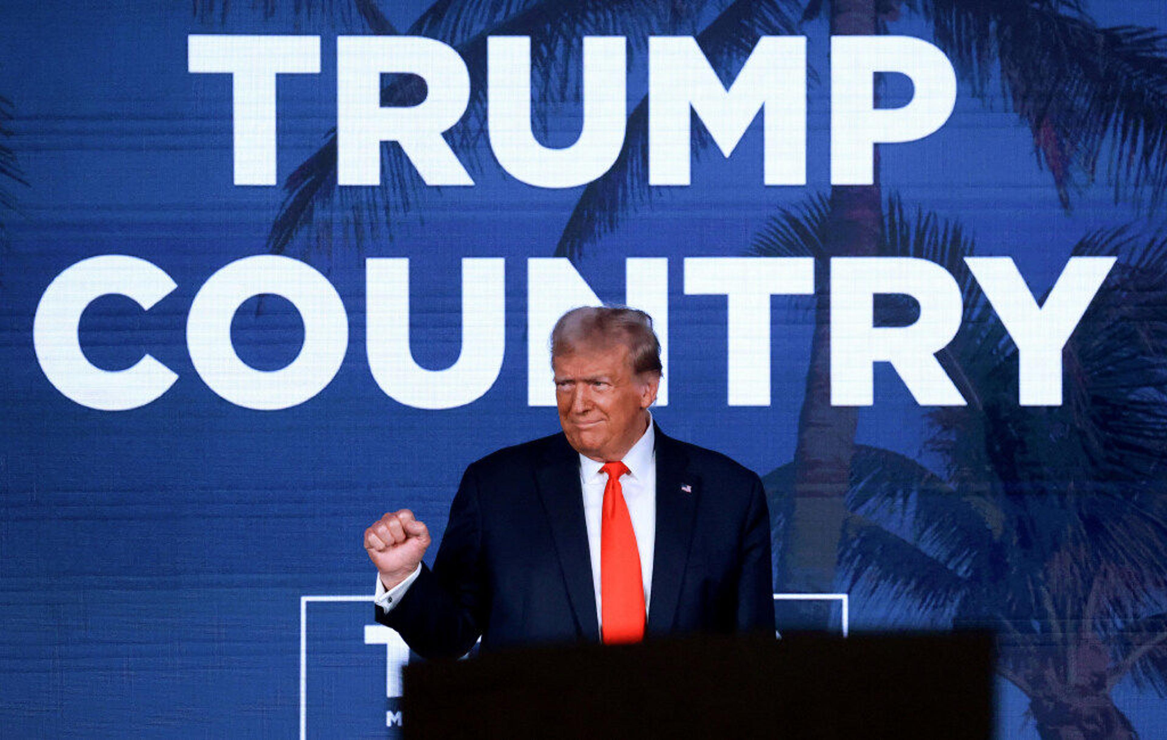 US-NEWS-TRUMP-HOME-ALONE-OS
