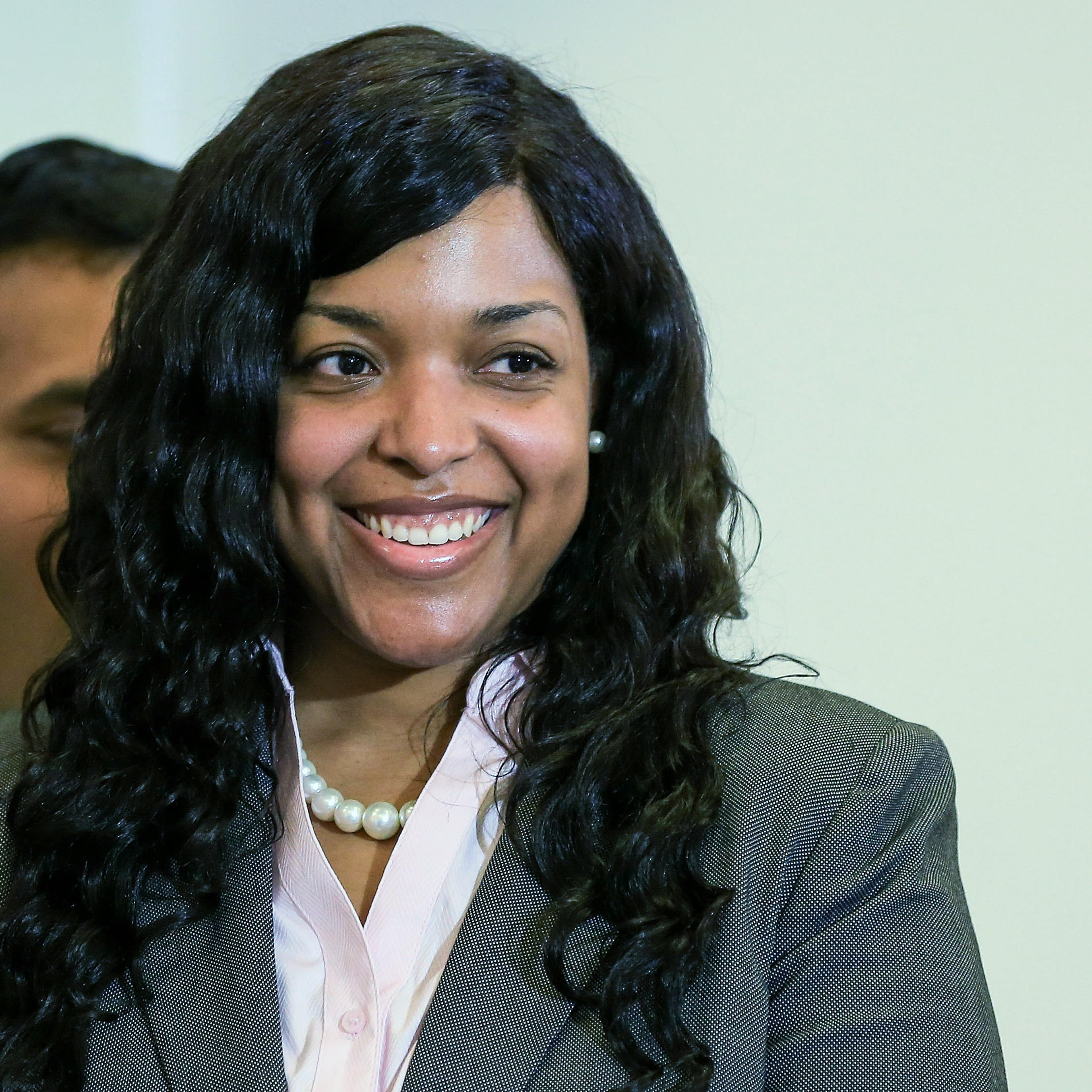 Dallas Nurse Discharged From Emory Hospital After Recovery From Ebola Virus