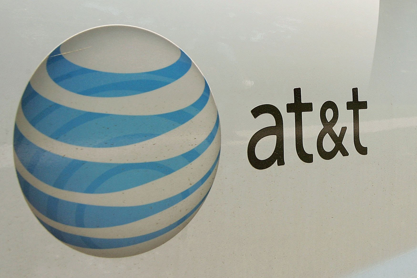 AT&amp;T Reports 81 Percent Rise In Q2 Profit