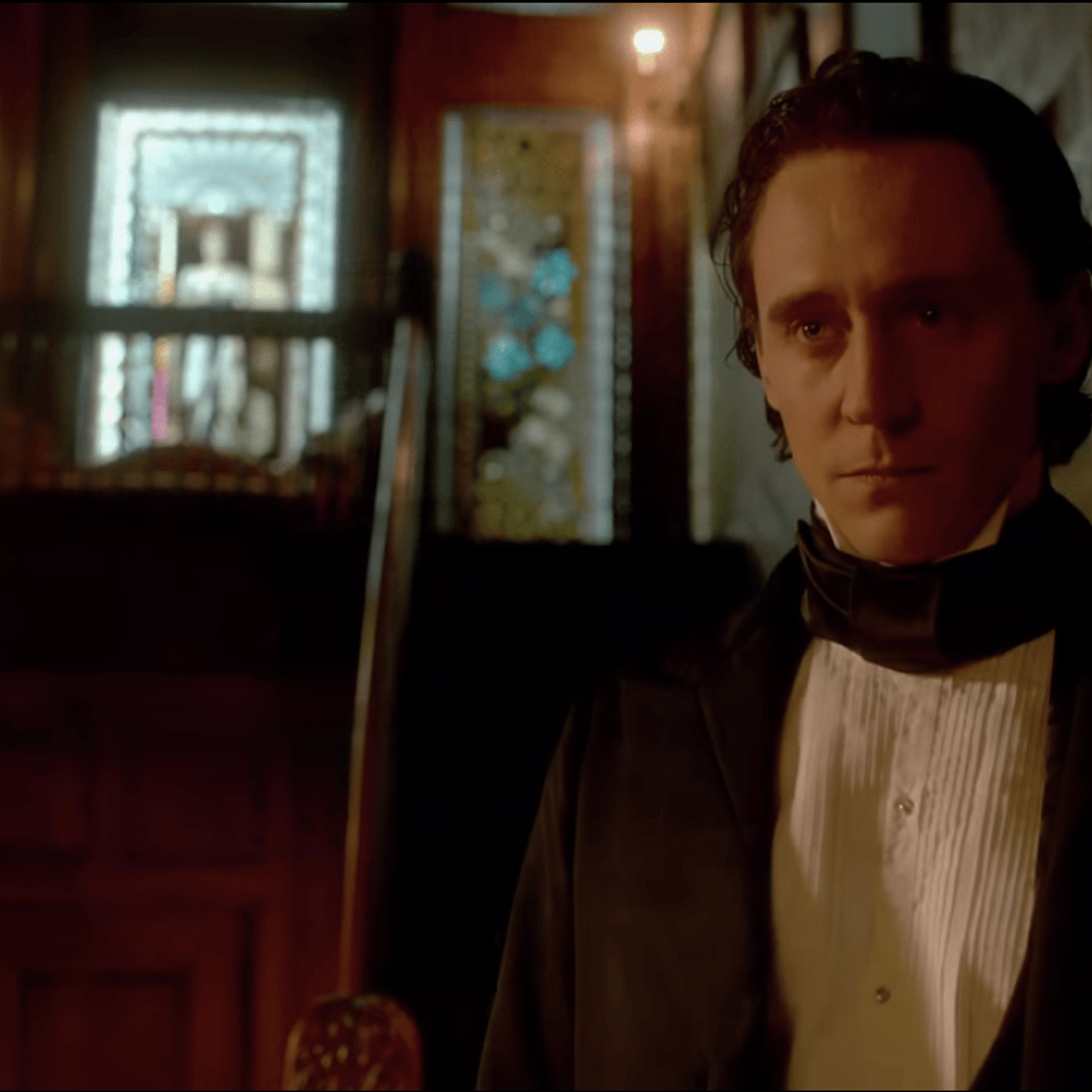 Tom Hiddleston in <i>Crimson Peak</i>