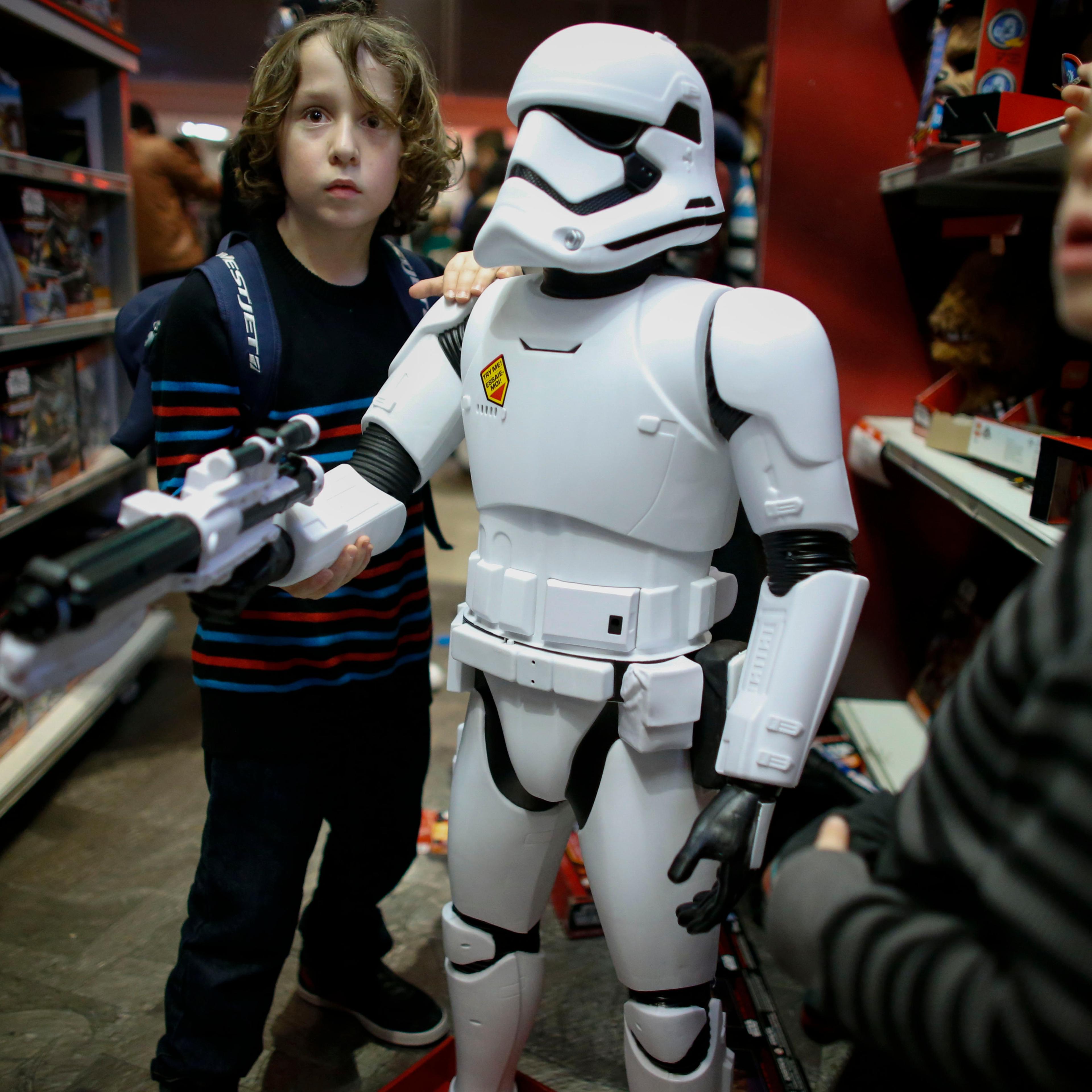 Last Minute Shoppers Hit NYC Stores On December 24th