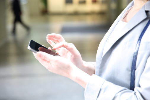 woman-using-smartphone
