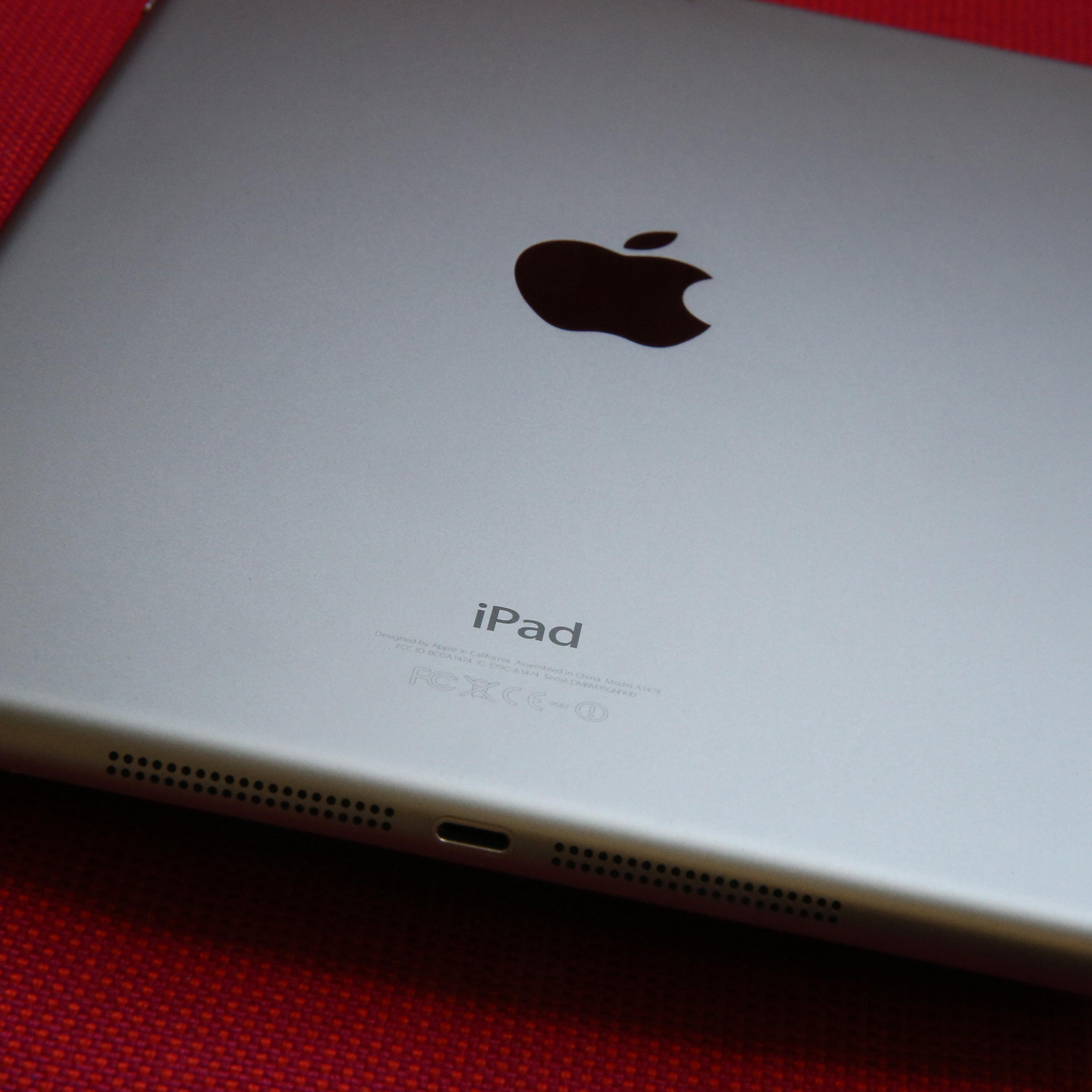 Apple IPads Sales Down