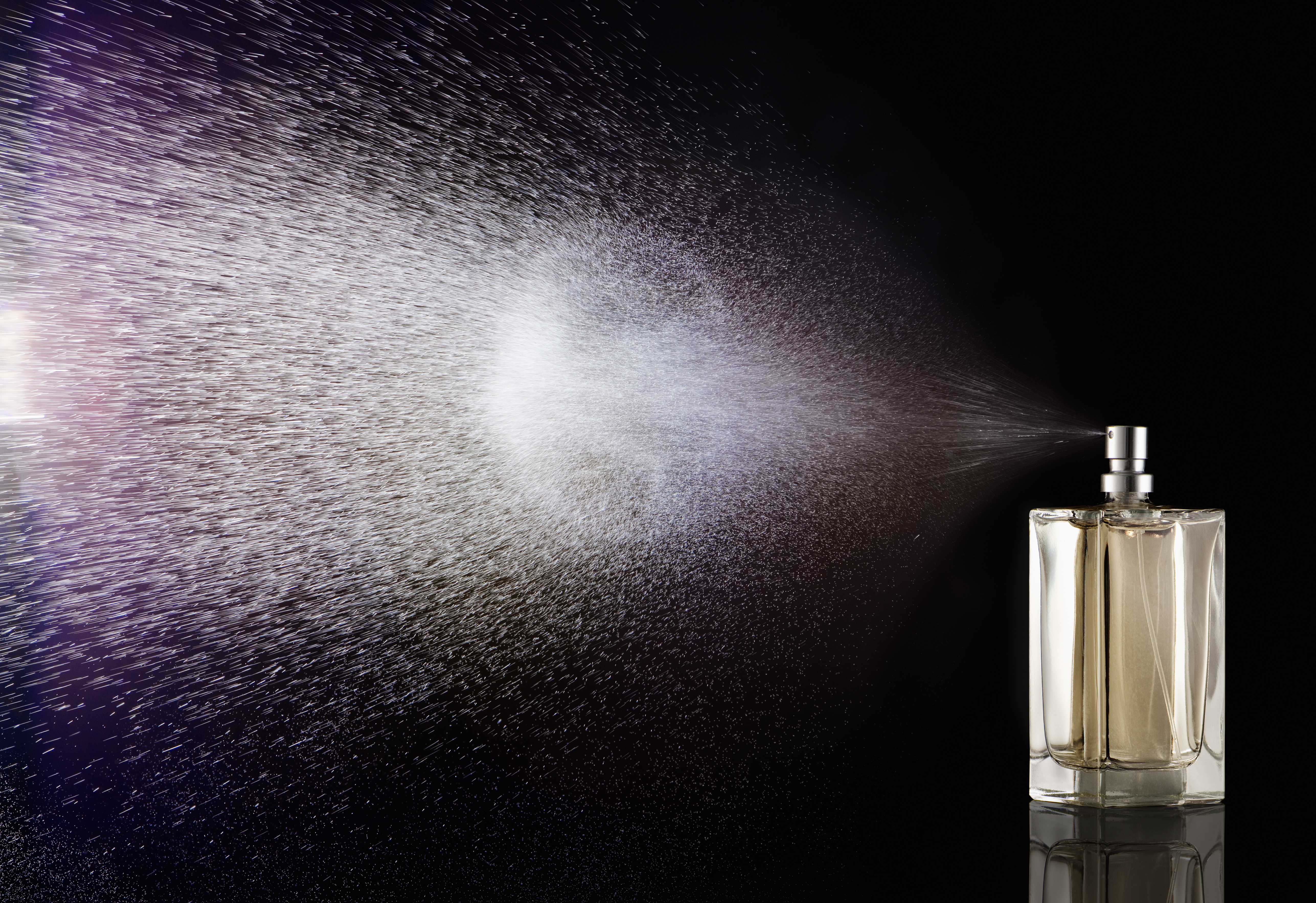 Perfume bottle spraying