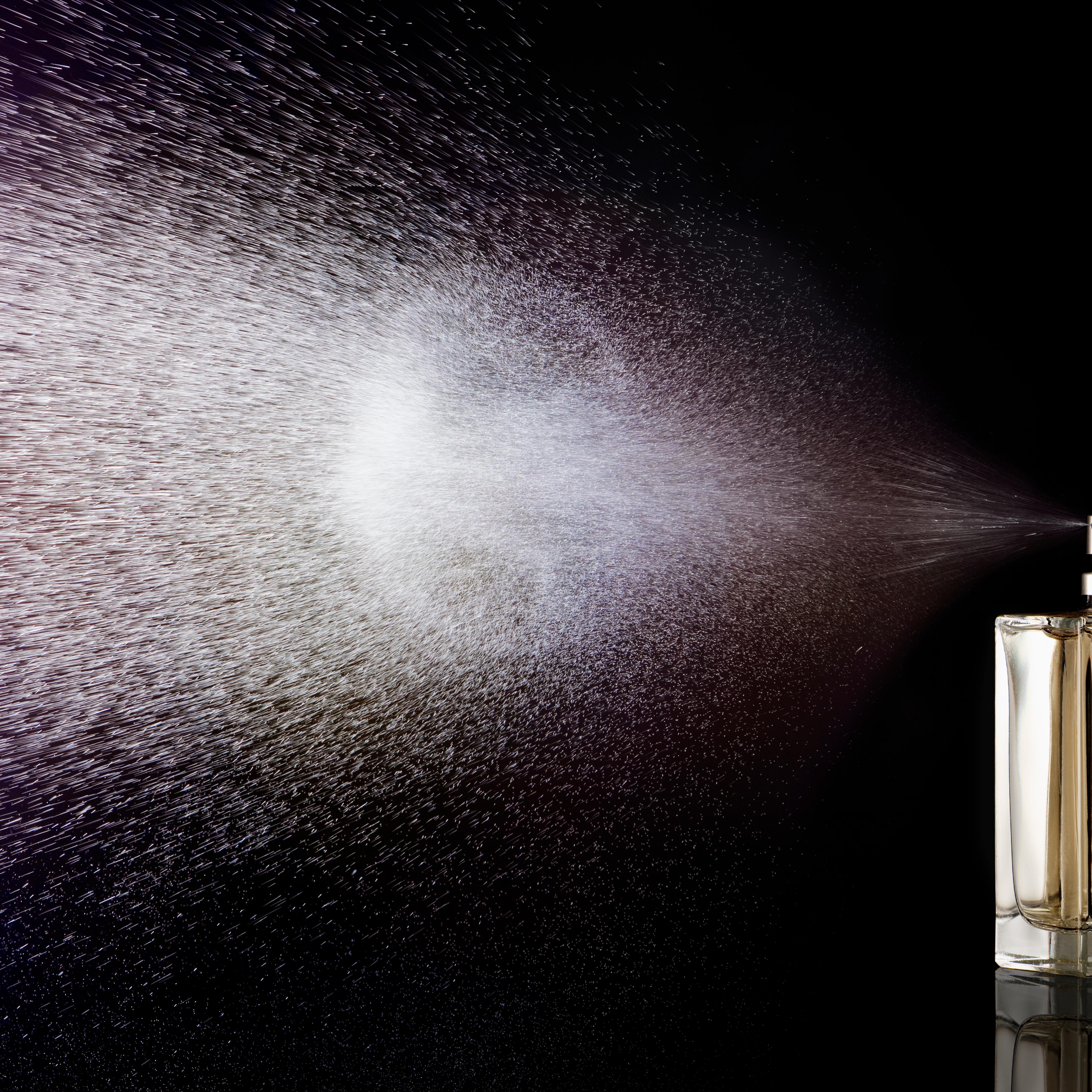 Perfume bottle spraying