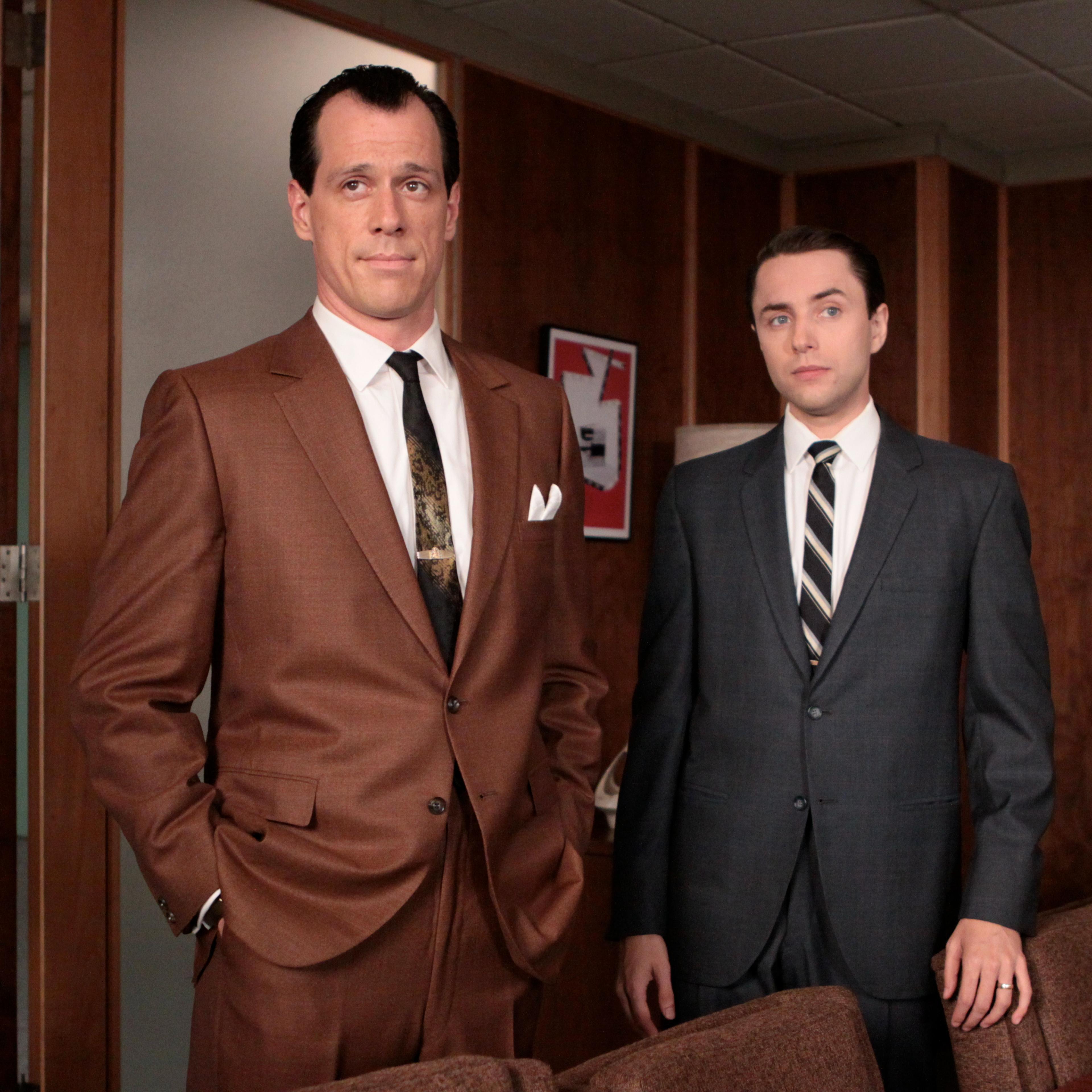 Lee Garner Jr. (Darren Pettie) and Pete Campbell (Vincent Kartheiser) - Mad Men - Season 3, Episode 9 - Photo Credit: Carin Baer/AMC