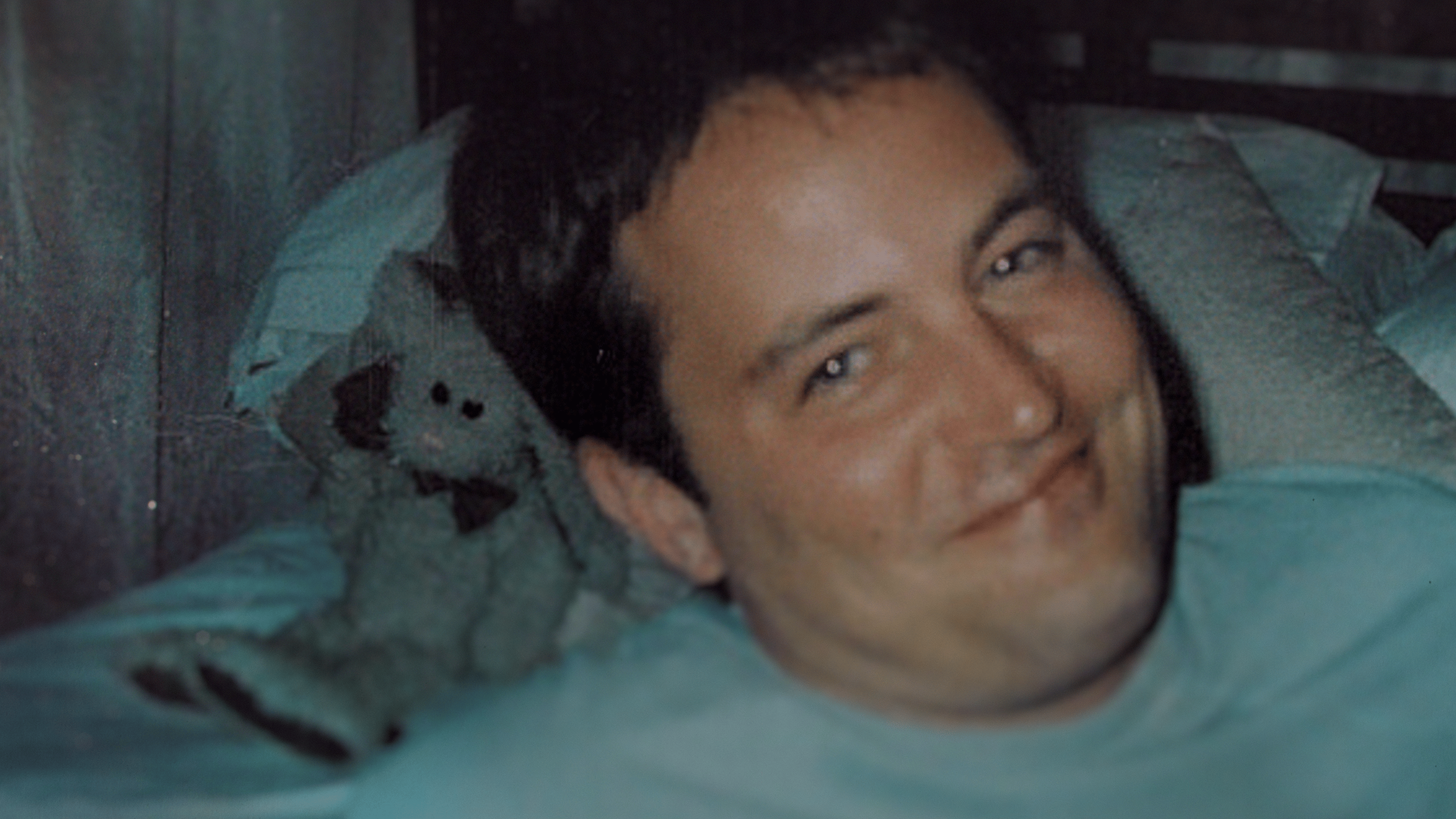 Crítica de “Aquele sobre Matthew Perry”: uma reminiscência honesta