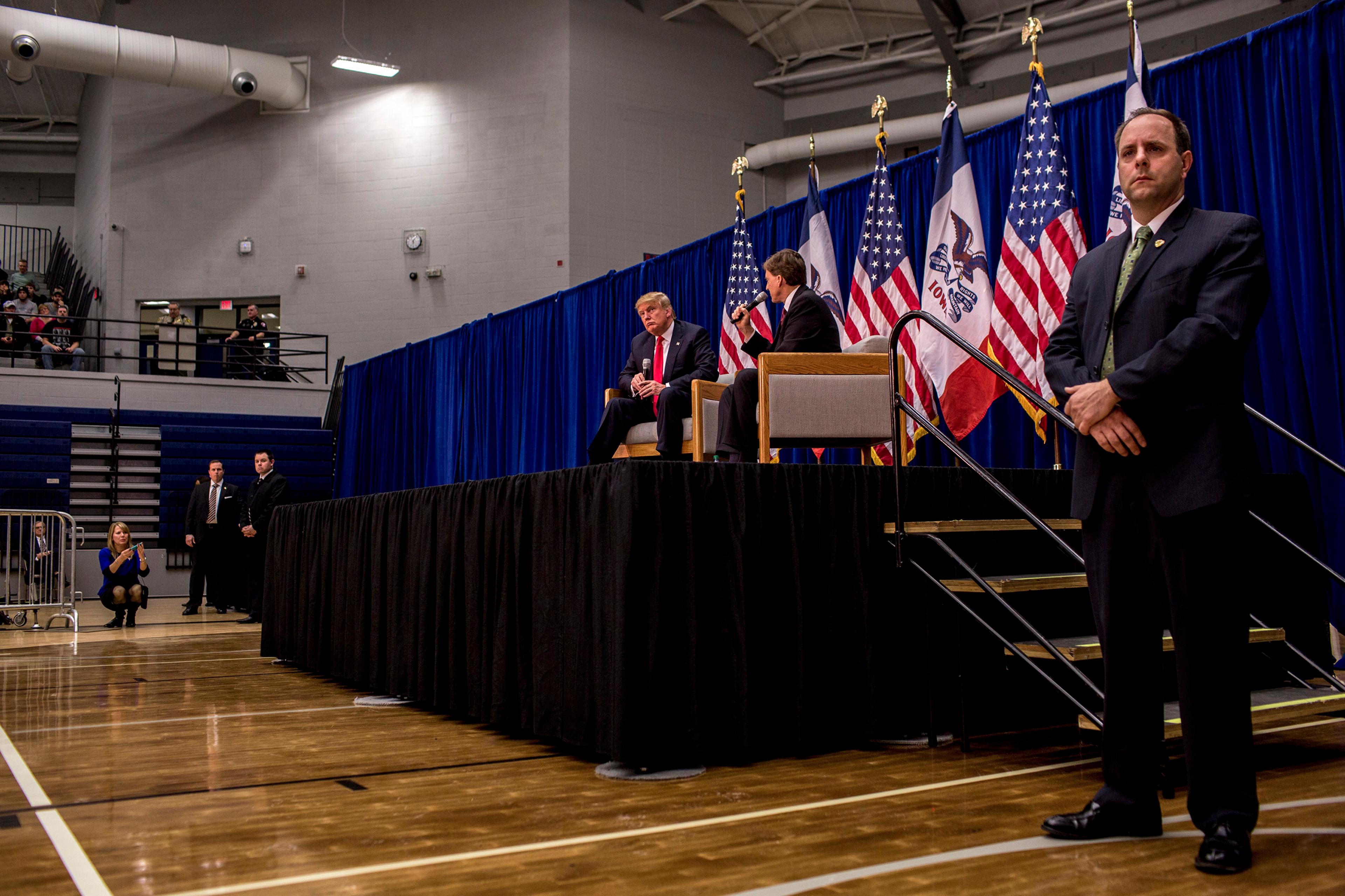 Dem Rally Iowa Iowa Caucuses: The View from a Photographer