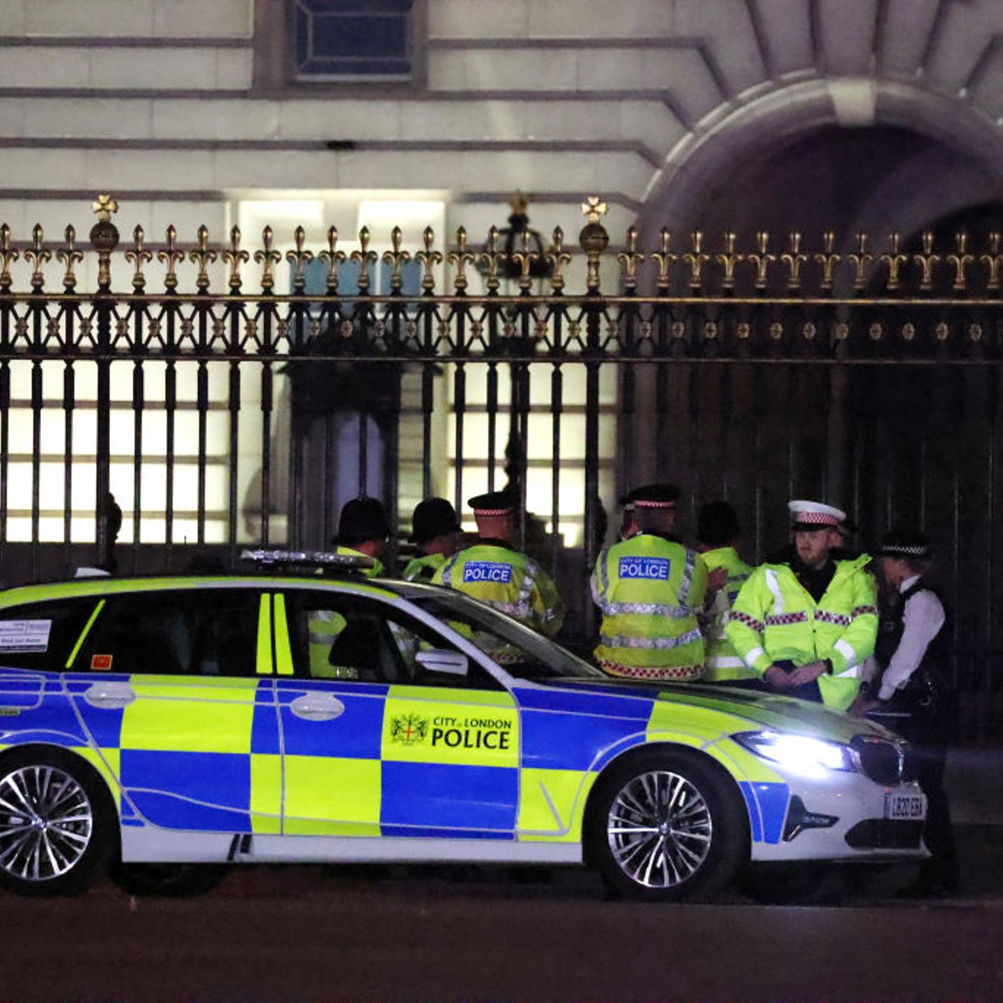 Police at the scene outside Buckingham Palace after a man was arrested and a subsequent controlled explosion was carried out on May 2, 2023 in London.