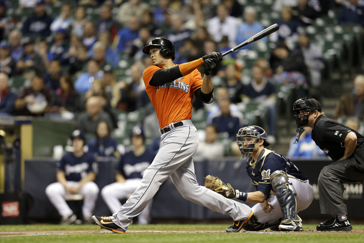 Miami Marlins v Milwaukee Brewers