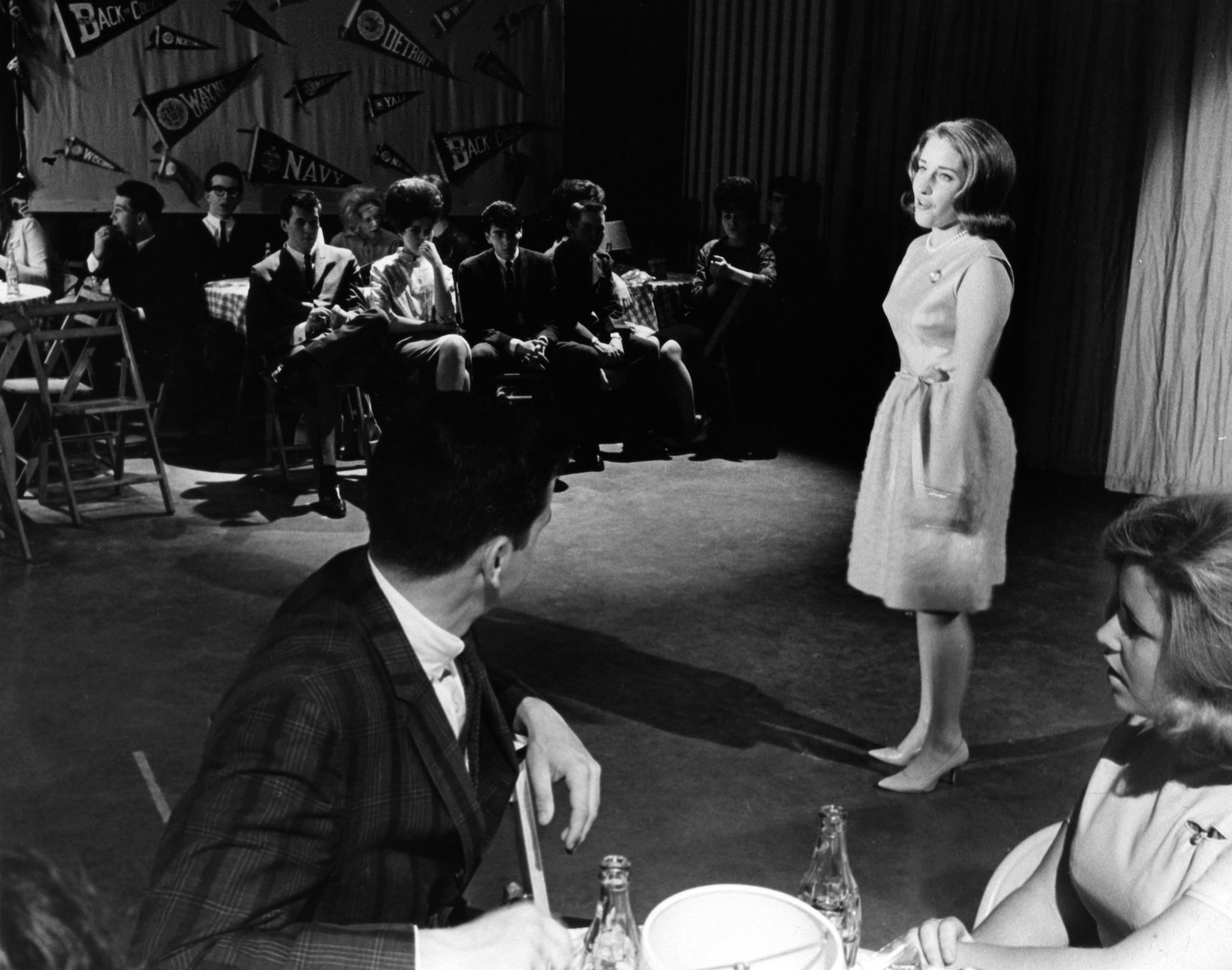 Lesley Gore Performing