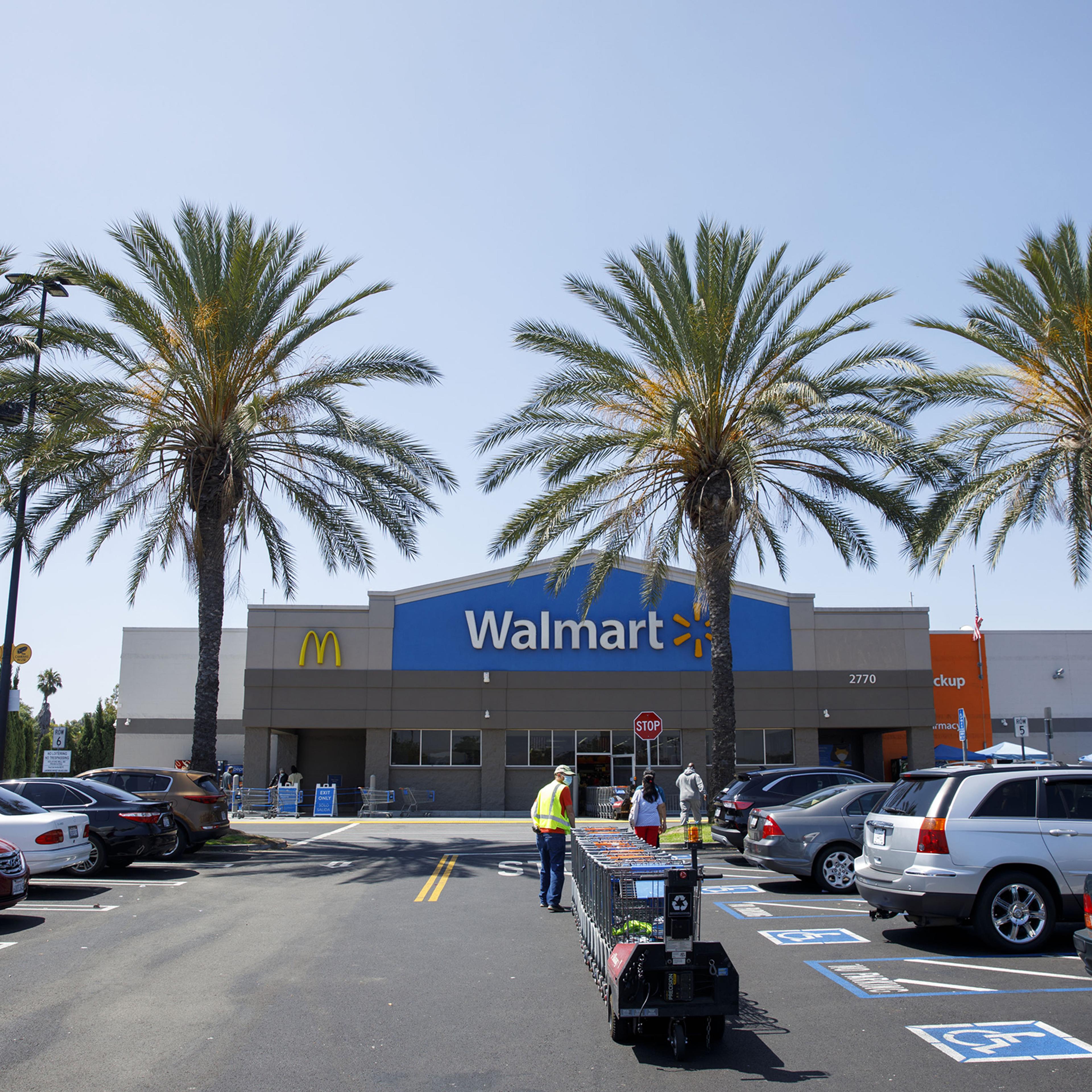 Walmart Joins Big Retail Peers Requiring Masks For U.S. Shoppers