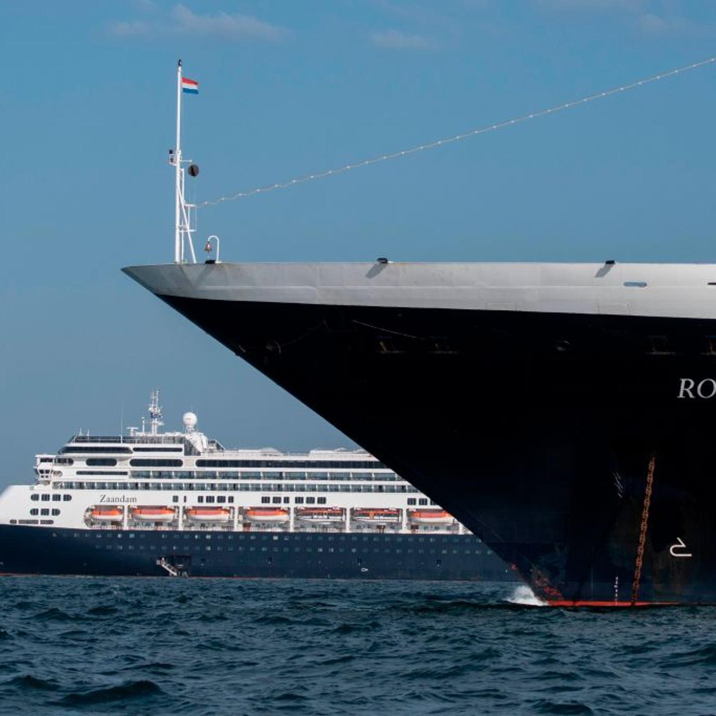 PANAMA-HEALTH-VIRUS-CRUISE