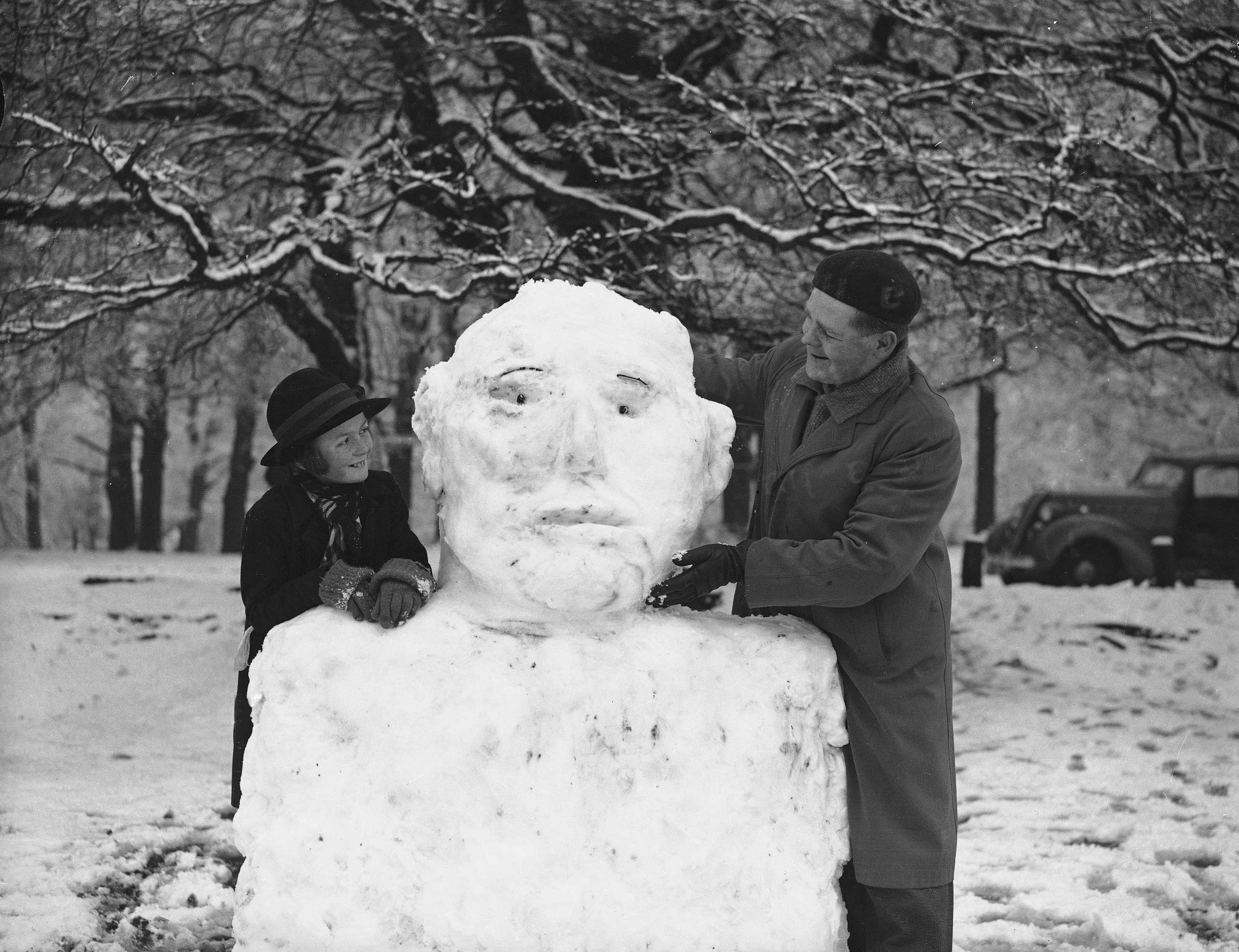Snow Storm Winter 2015: Celebrate the Snowman with 16 Vintage Photos