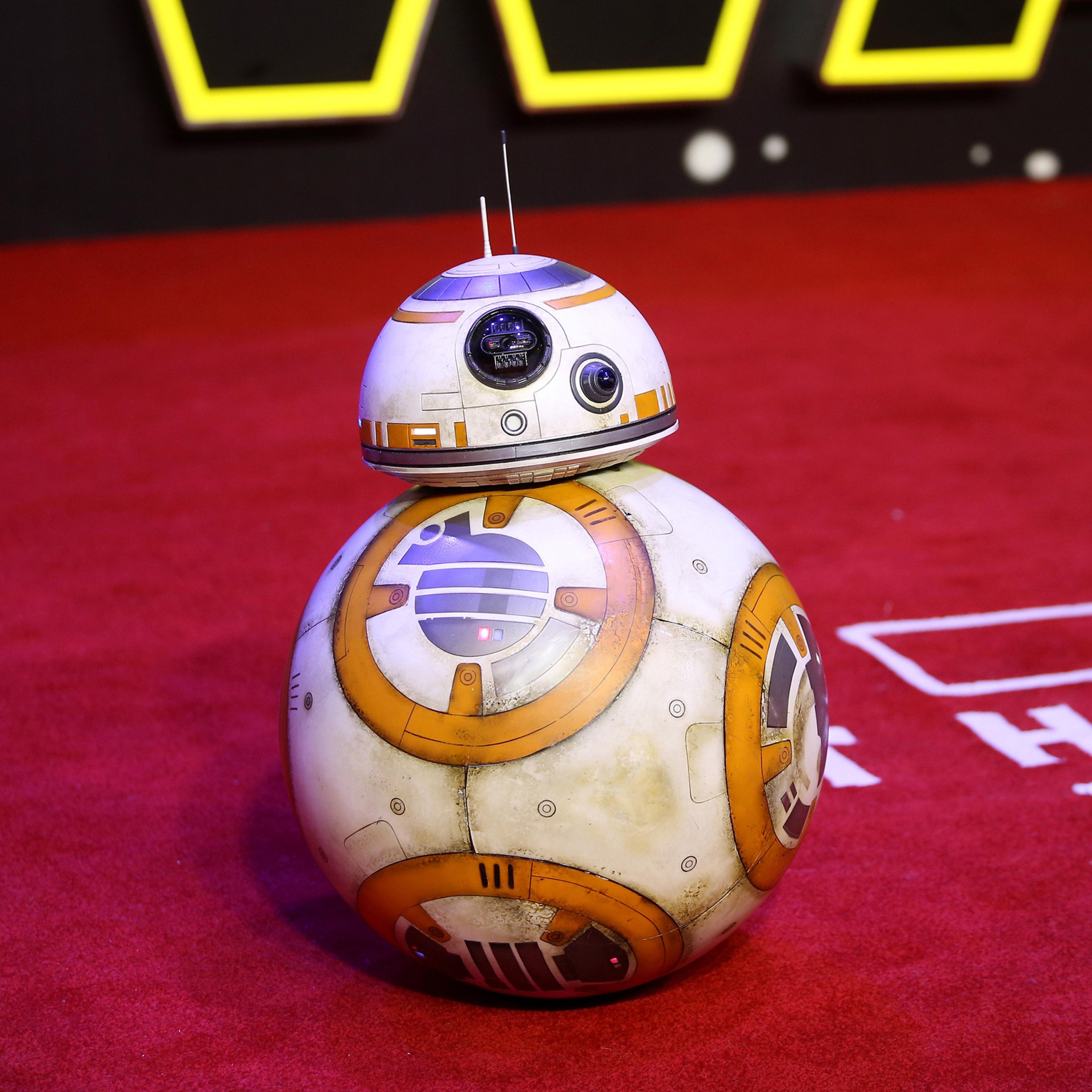 LONDON, ENGLAND - DECEMBER 16: BB-8 attends the European Premiere of "Star Wars: The Force Awakens" at Leicester Square on December 16, 2015 in London, England. (Photo by Mike Marsland/WireImage)