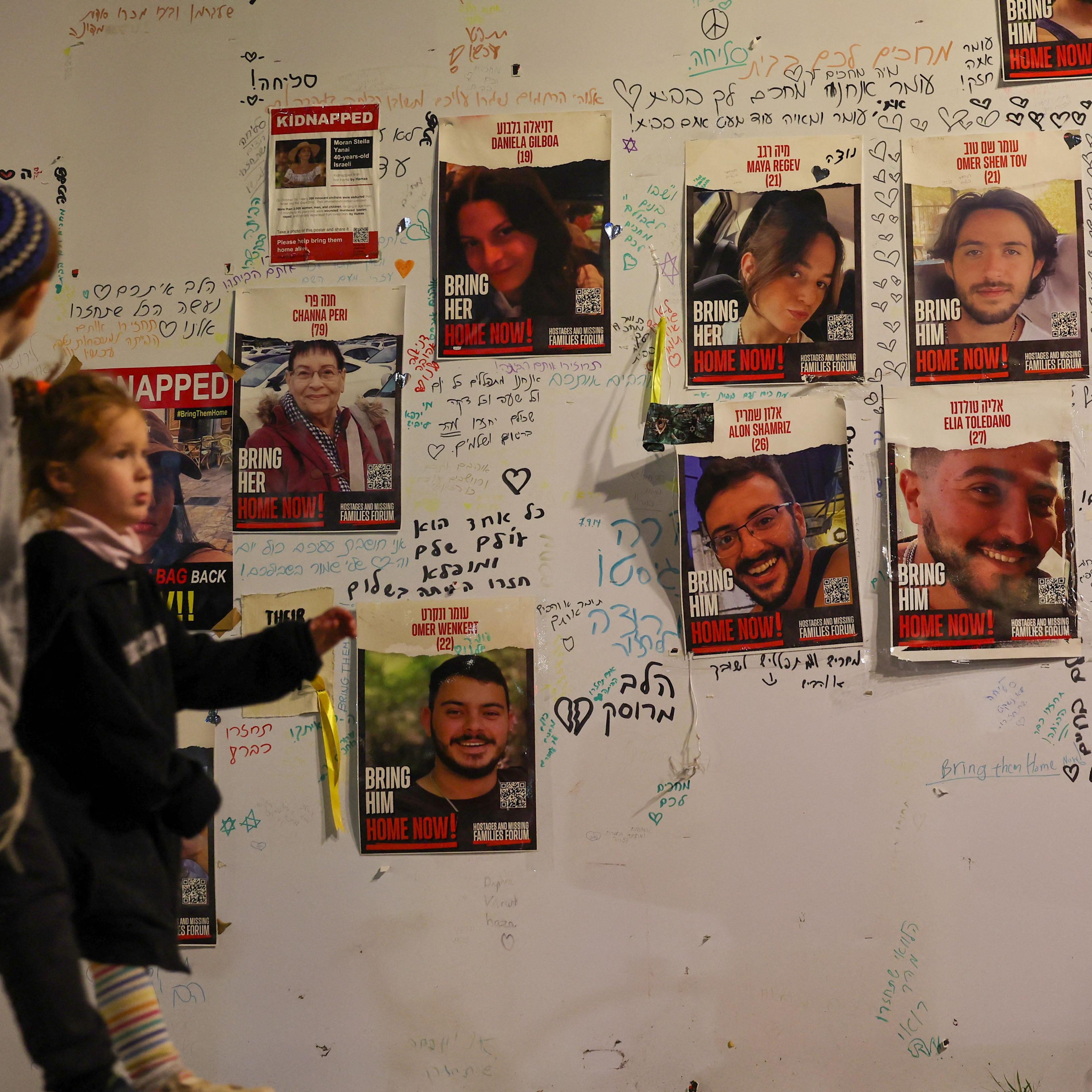 TOPSHOT-ISRAEL-PALESTINIAN-CONFLICT-PROTEST-HOSTAGES