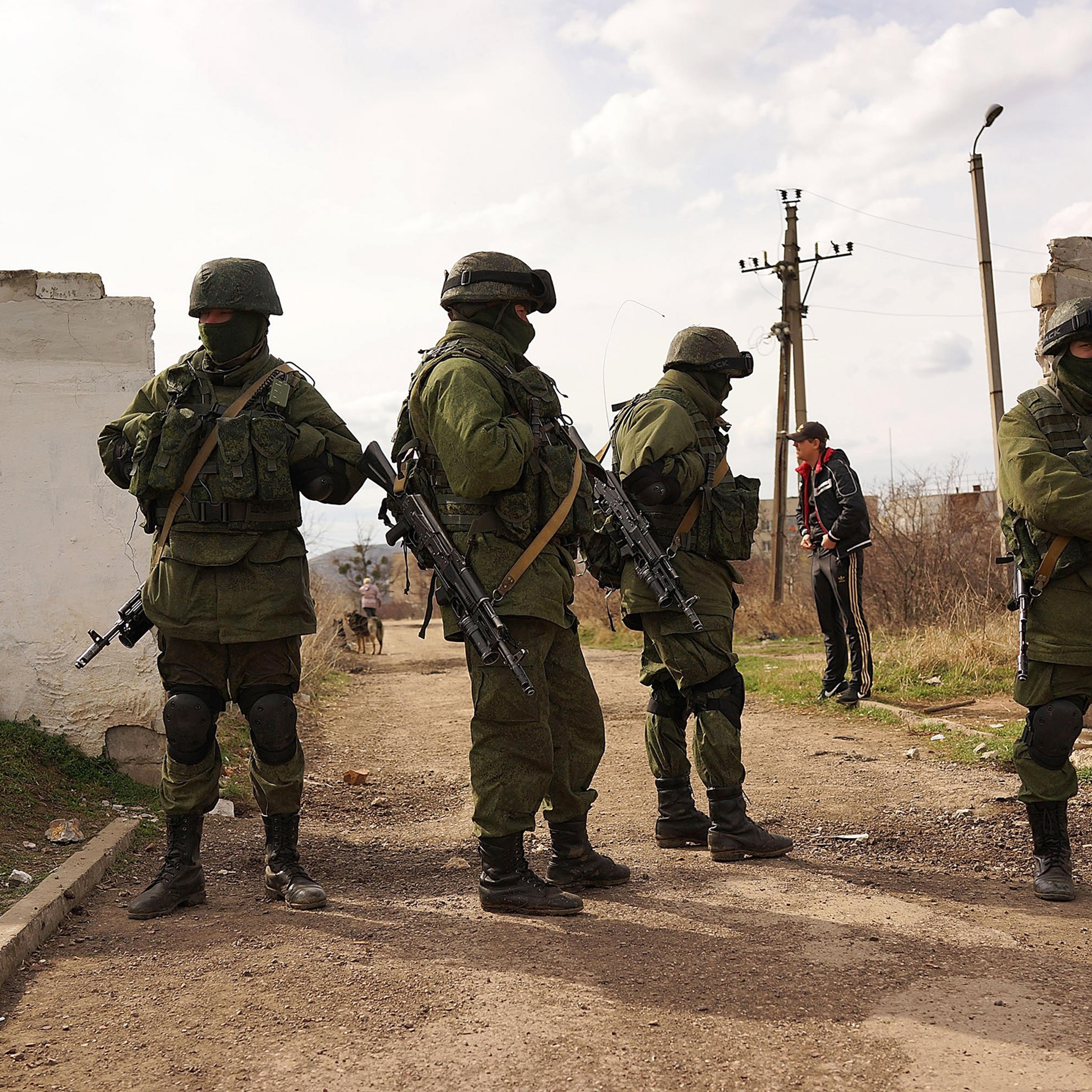 Tensions Grow In Crimea As Diplomatic Talks Continue