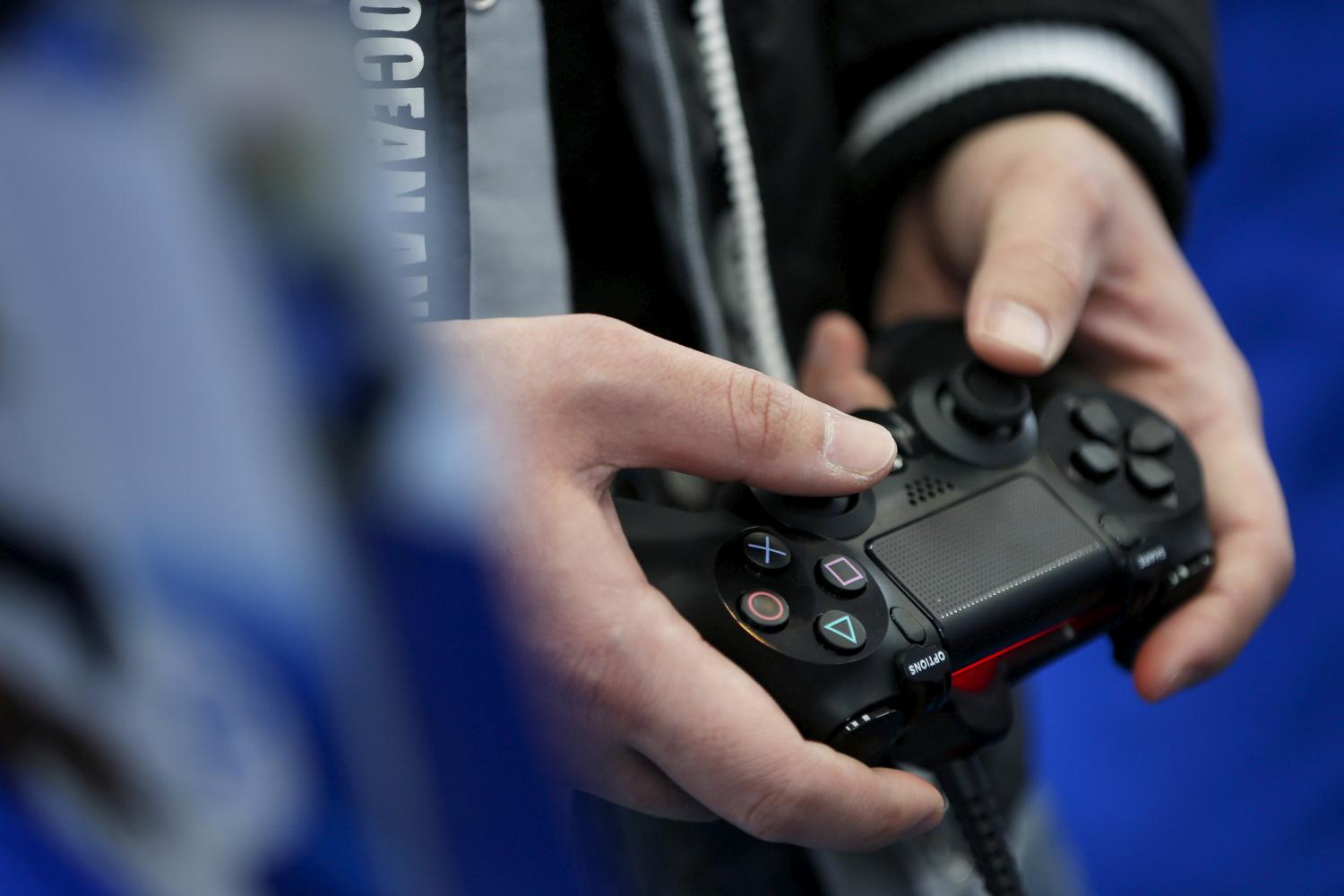 PS4 controller