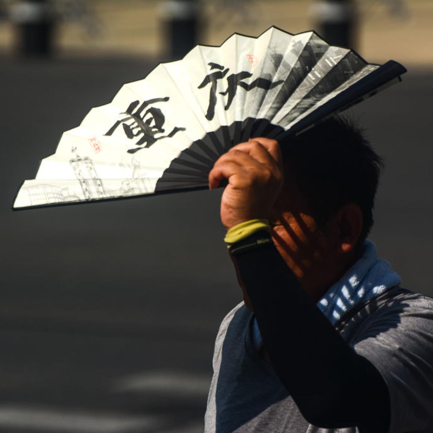 Shanghai Issues Another Alert For Continues Extreme Heat