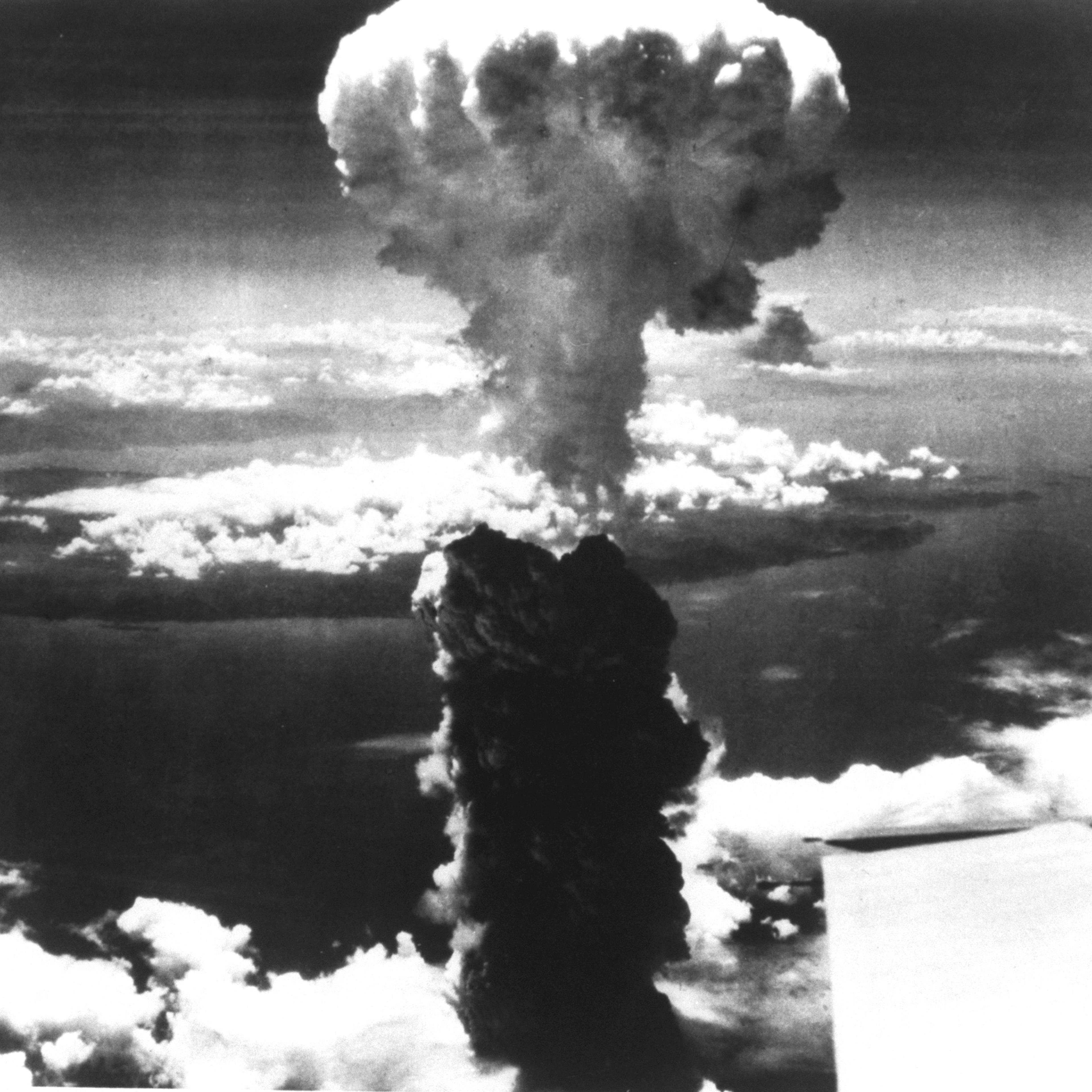 Mushroom cloud over Nagasaki after the d
