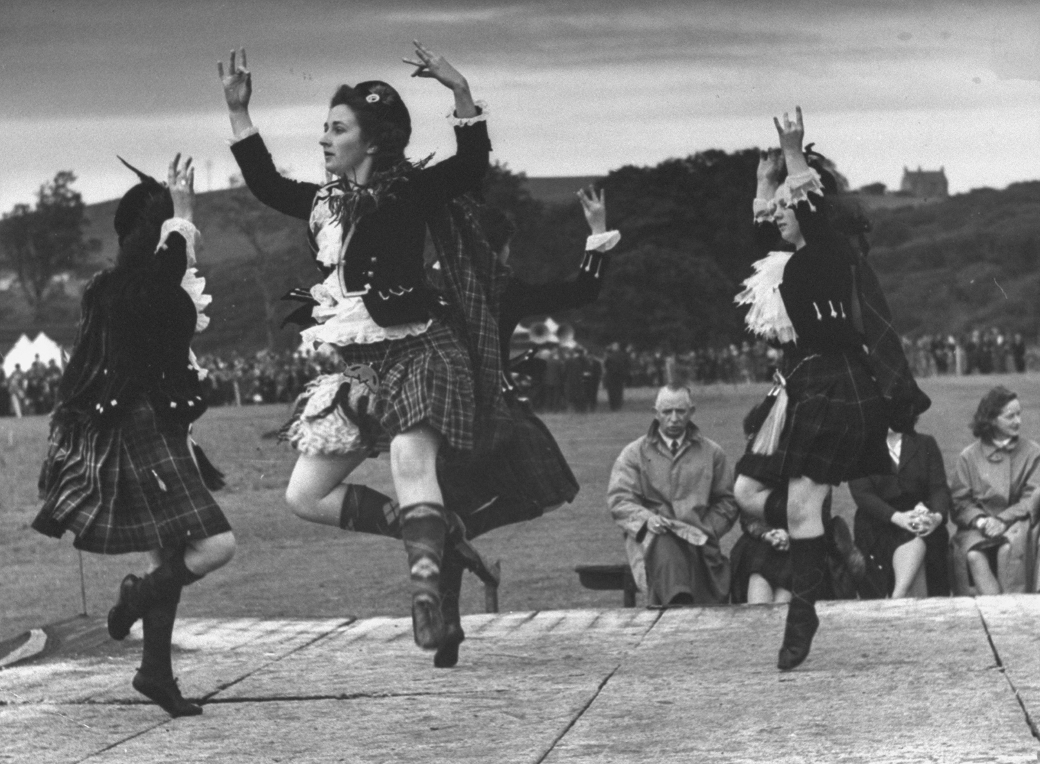Competitors dance the Reel of Tulloch, 1946.