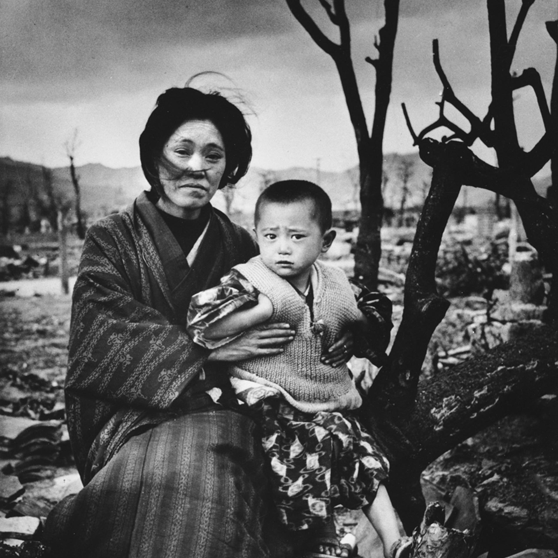 Mother and child in Hiroshima, Japan, December 1945.