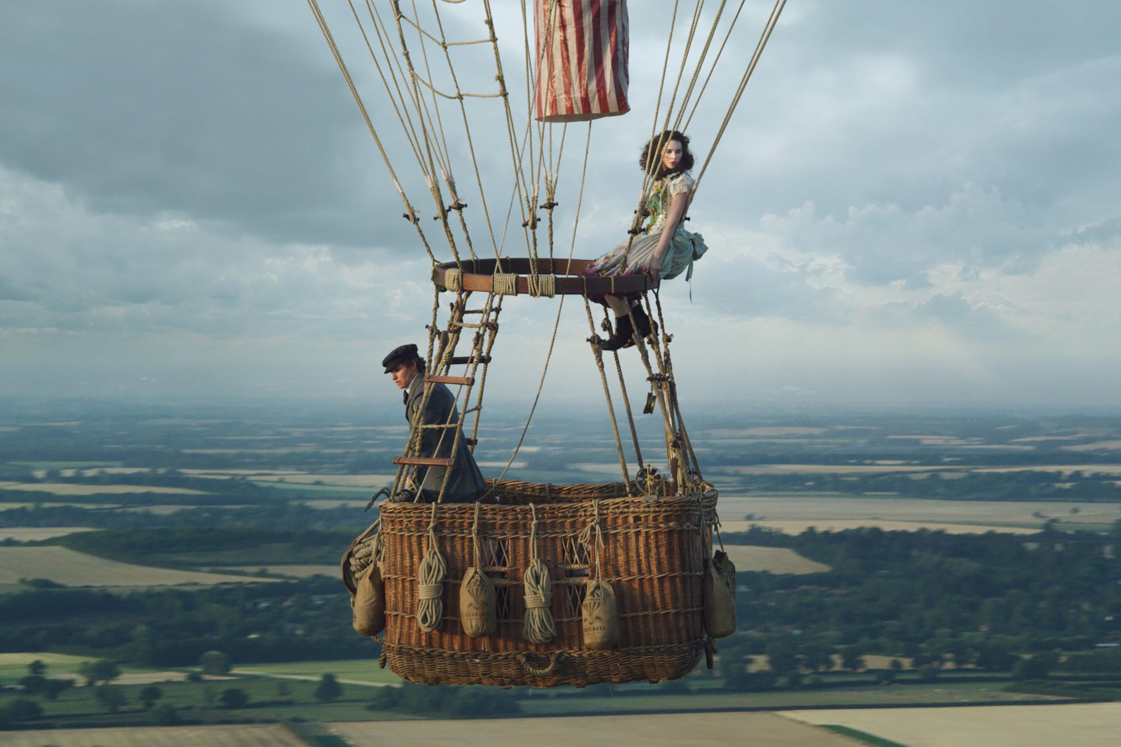 Eddie Redmayne and Felicity Jones in 'The Aeronauts'
