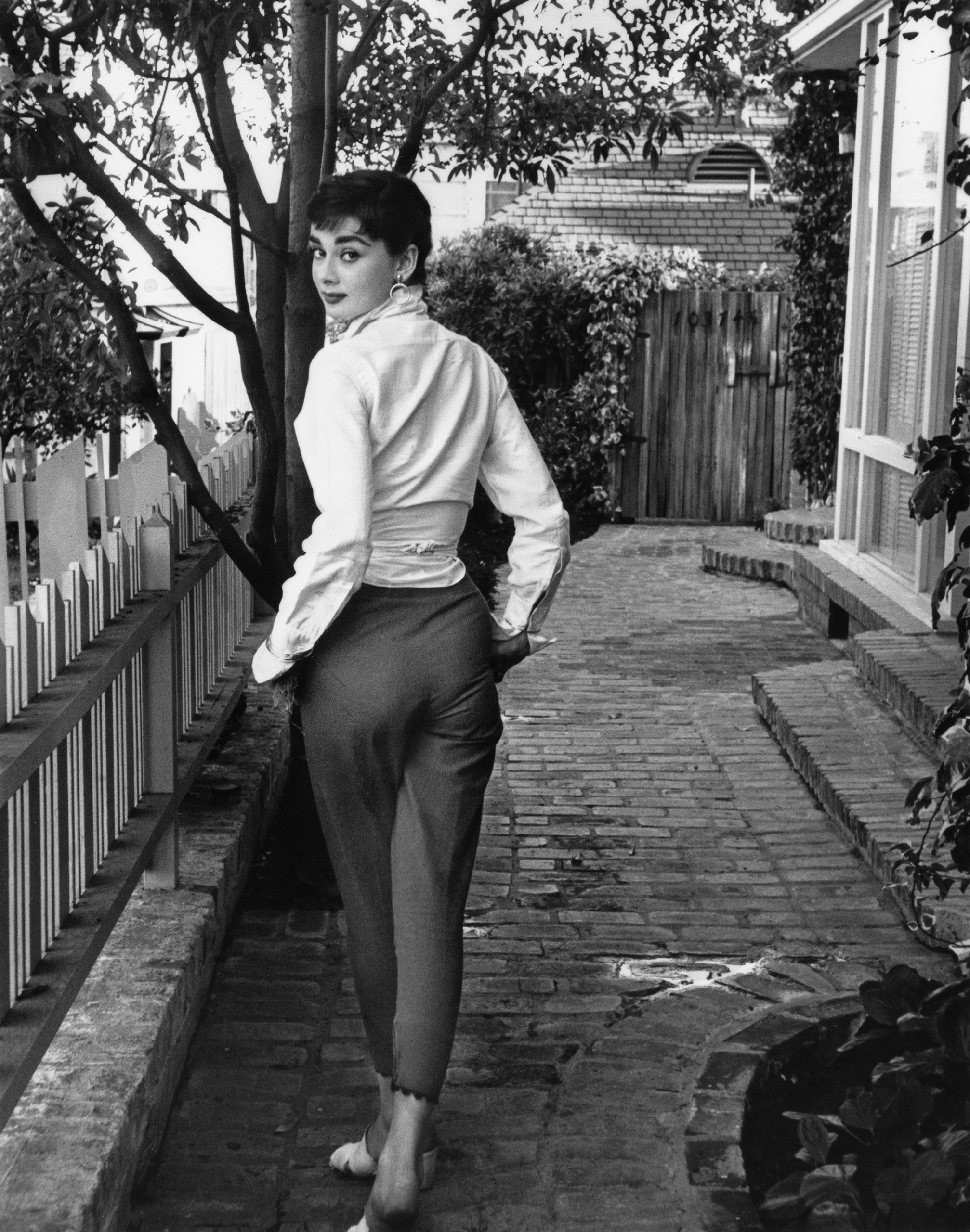 Audrey Hepburn in 1953: Intimate Photos of a Star at Home