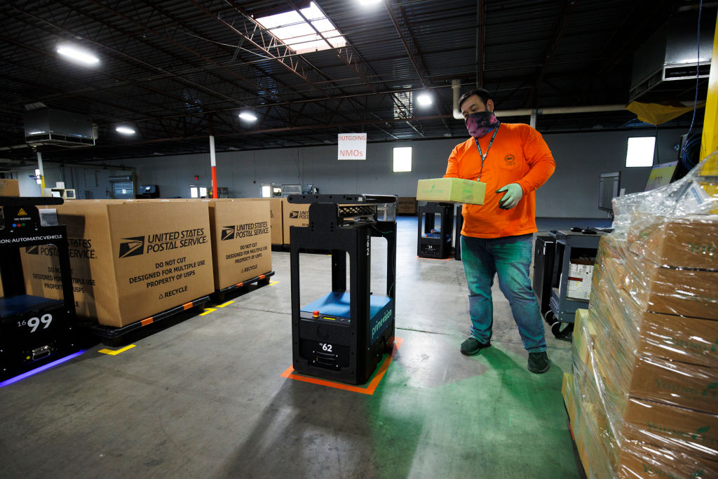 USPS Processes Packages At Tennessee Facility