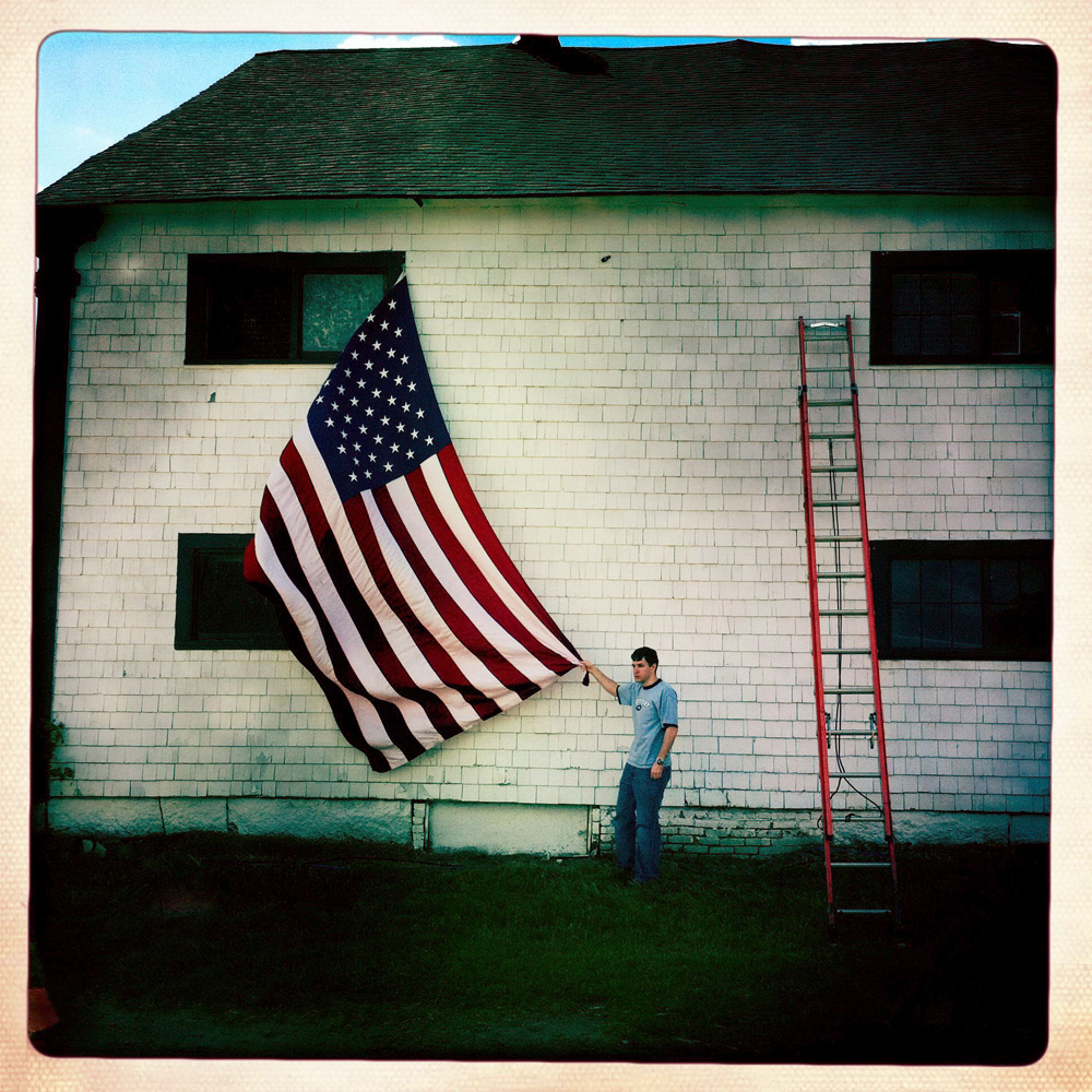 Former Massachusetts Governor Mitt Romney announces that he is entering the race for the 2012 U.S. Republican presidential nomination at a farm in Stratham, New Hampshire. June 2, 2011.