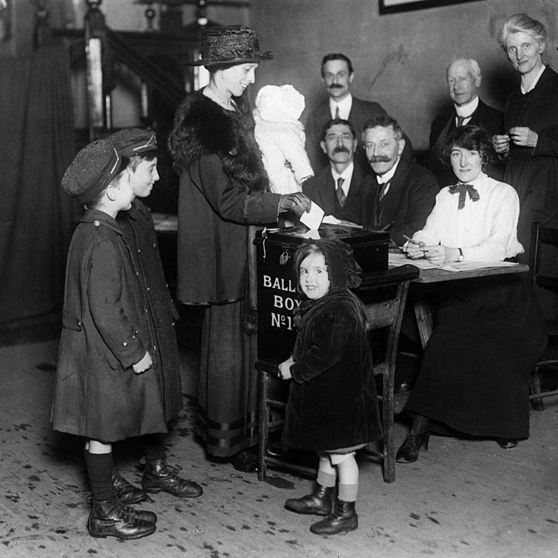 Mother Votes in 1918 Election