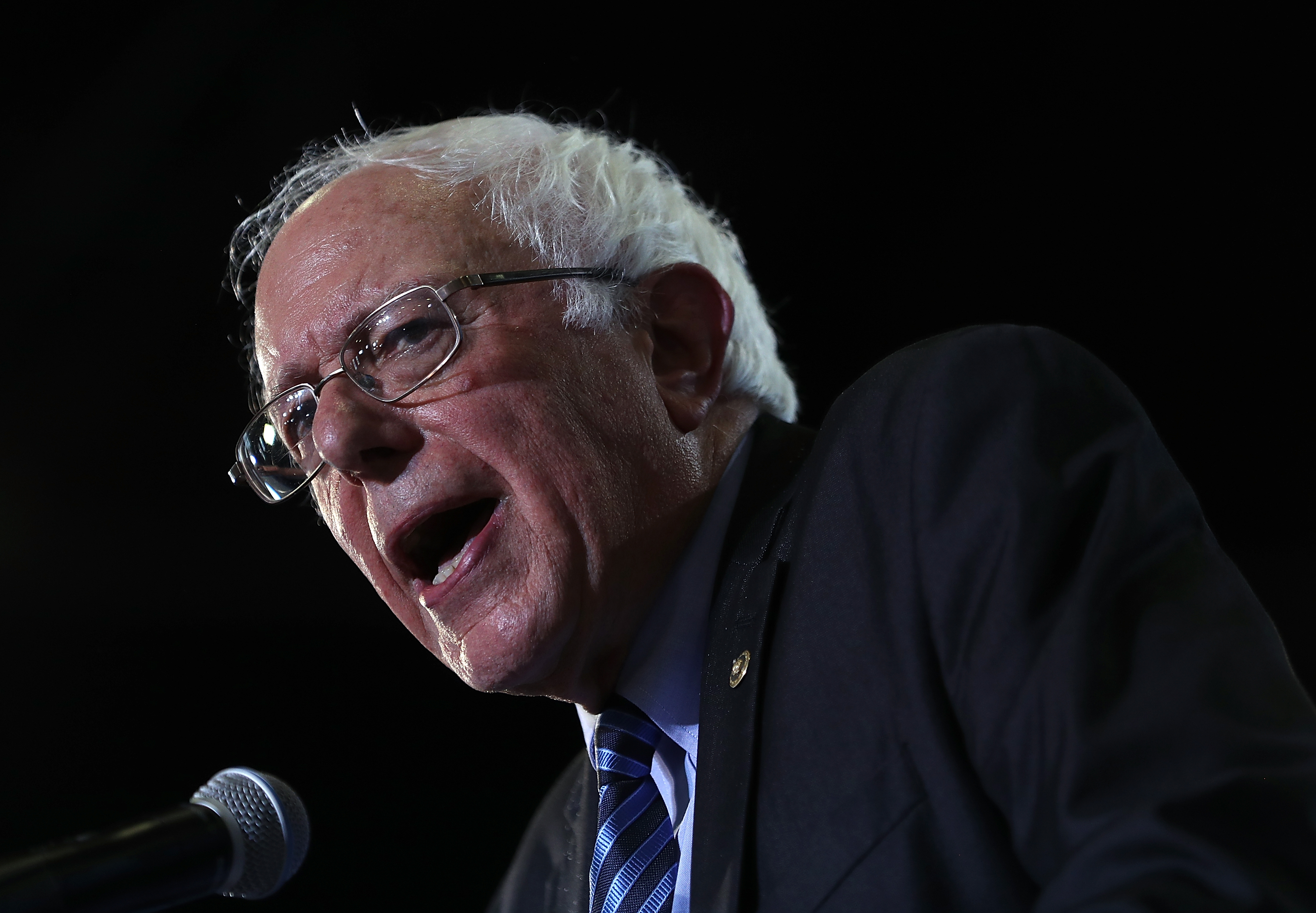 Bernie Sanders Joins Hillary Clinton At New Hampshire Campaign Event